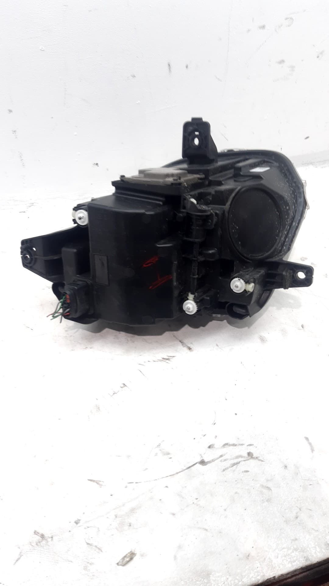 Faro izquierdo OMODA C5 2