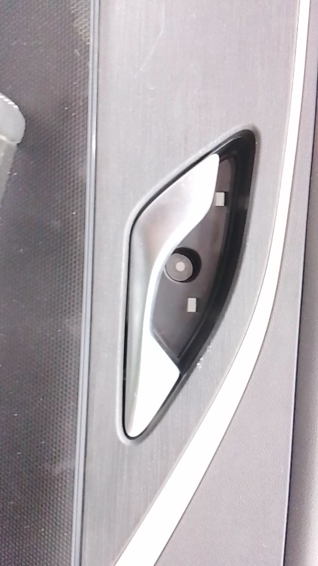 Guarnecido puerta delantera derecha OMODA C5 5
