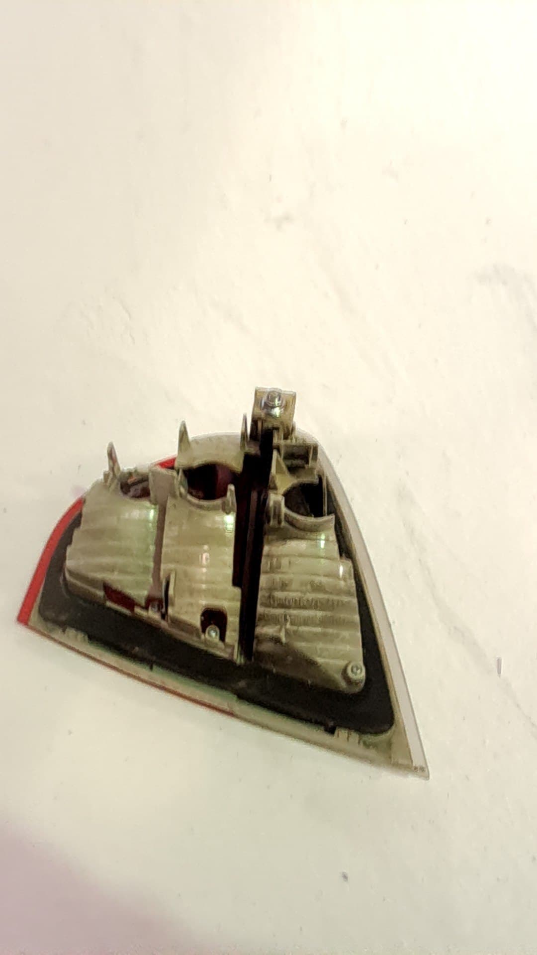 Faro antiniebla trasero izquierdo BMW SERIE 3 BERLINA (E46) 2