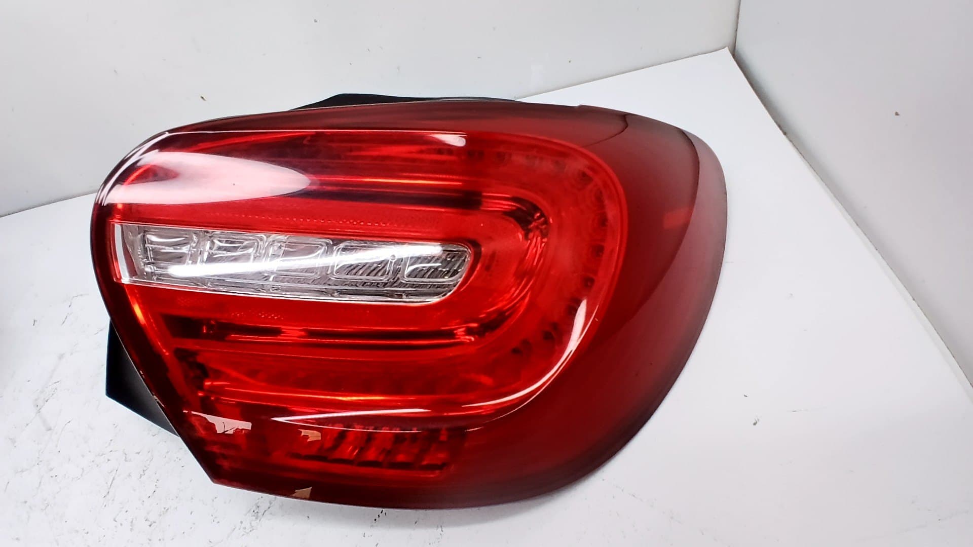 Piloto trasero derecho MERCEDES-BENZ CLASE A (W169) 4