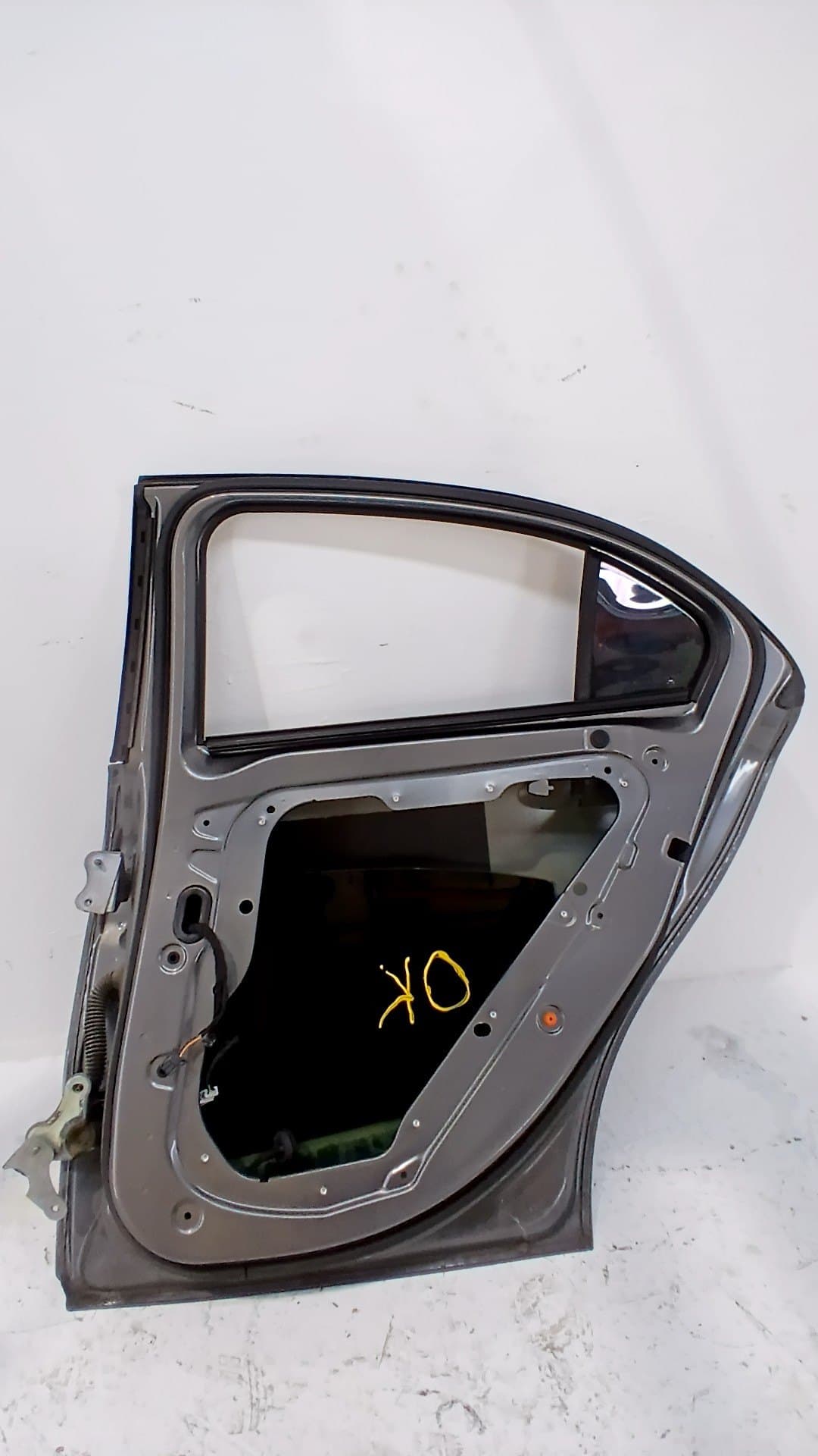 Puerta trasera derecha MERCEDES-BENZ CLASE A (W169) 4