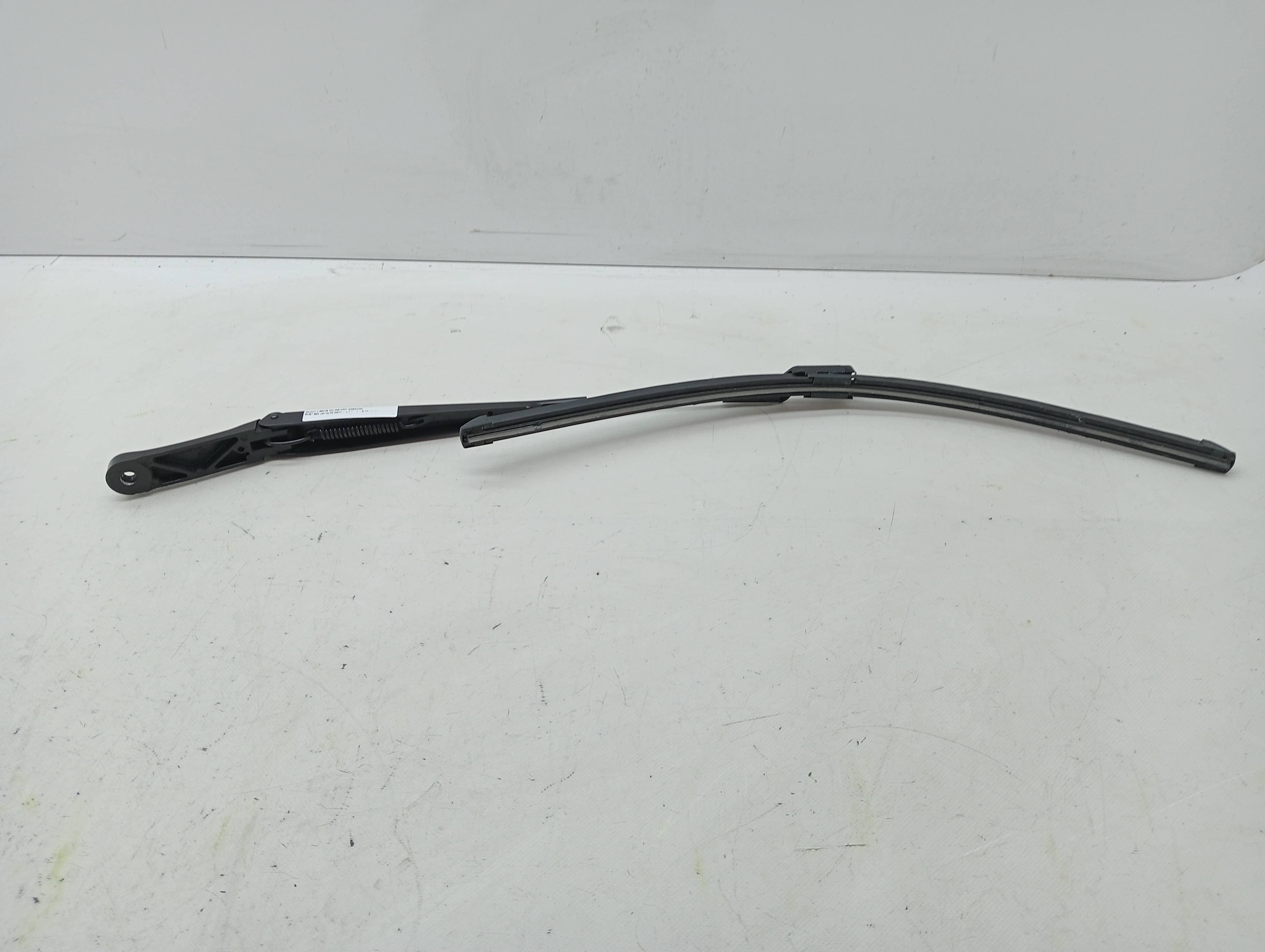 Brazo limpia delantero derecho SEAT MII (KF1)