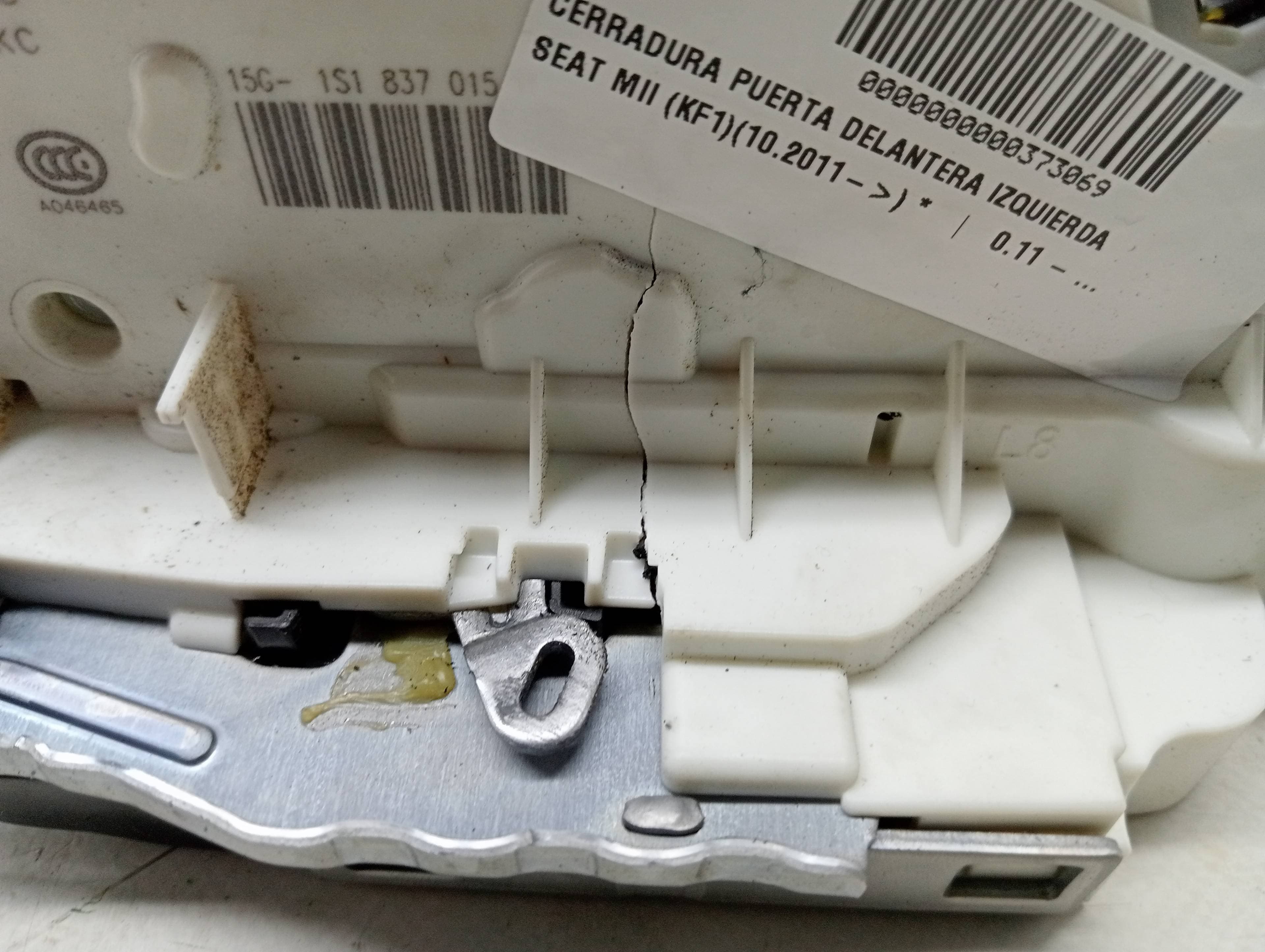 Cerradura puerta delantera izquierda SEAT MII (KF1) 4