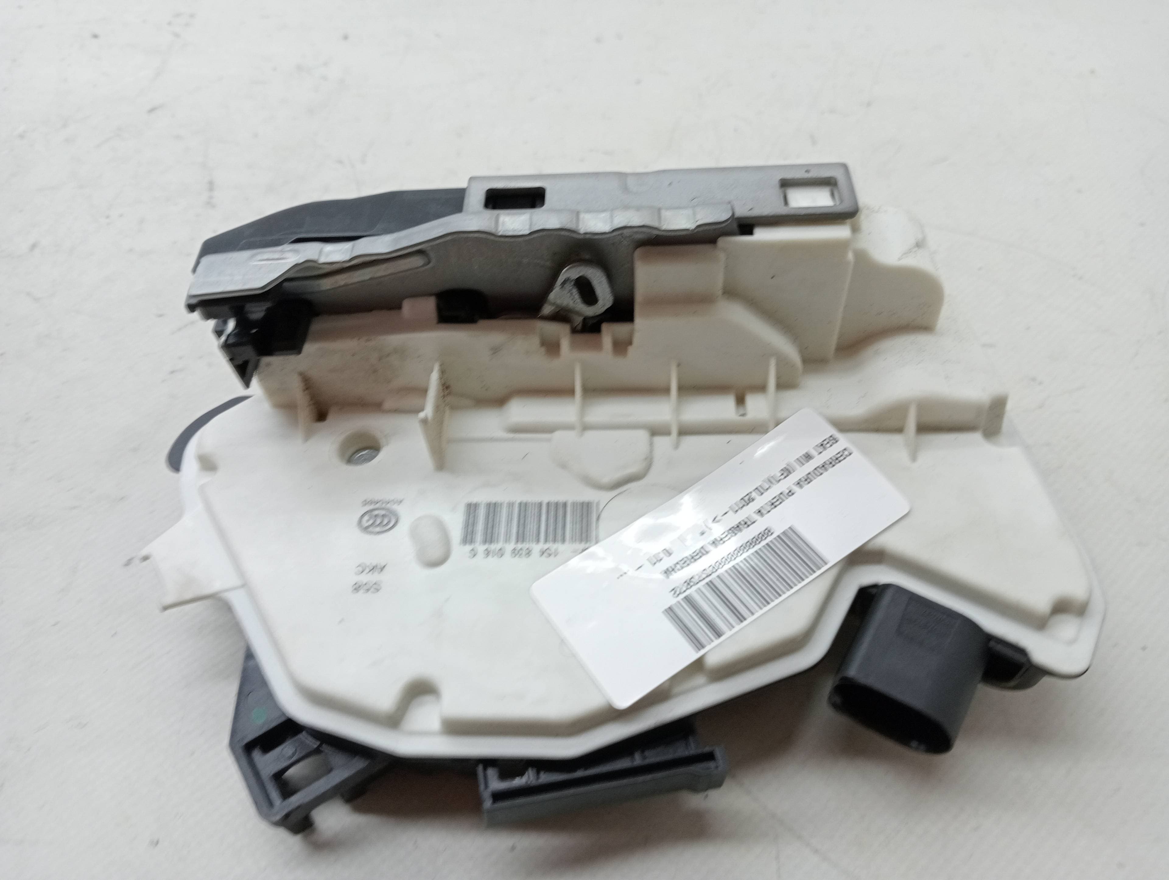 Cerradura puerta trasera derecha SEAT MII (KF1) 3