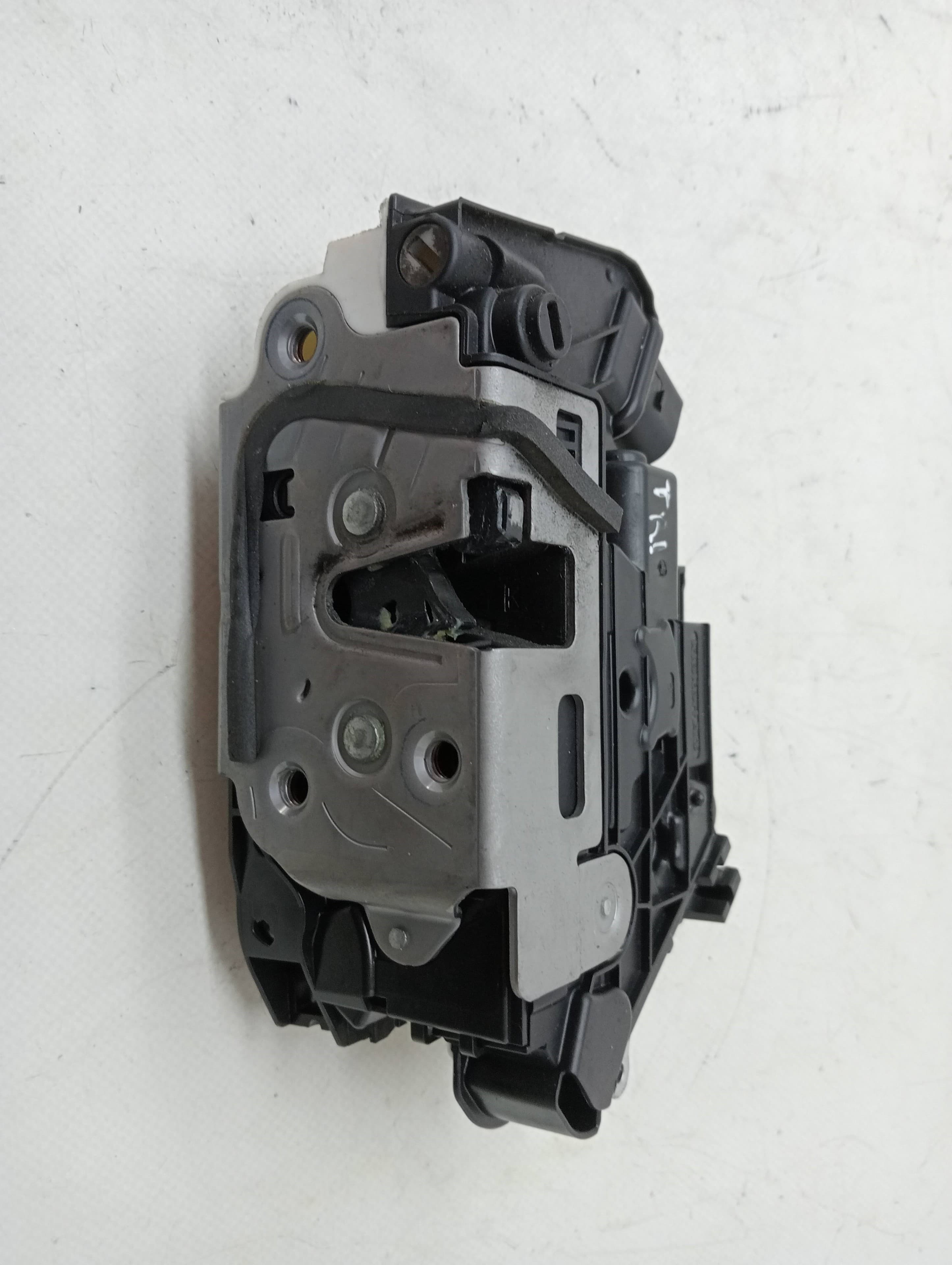 Cerradura puerta trasera izquierda SEAT MII (KF1) 2