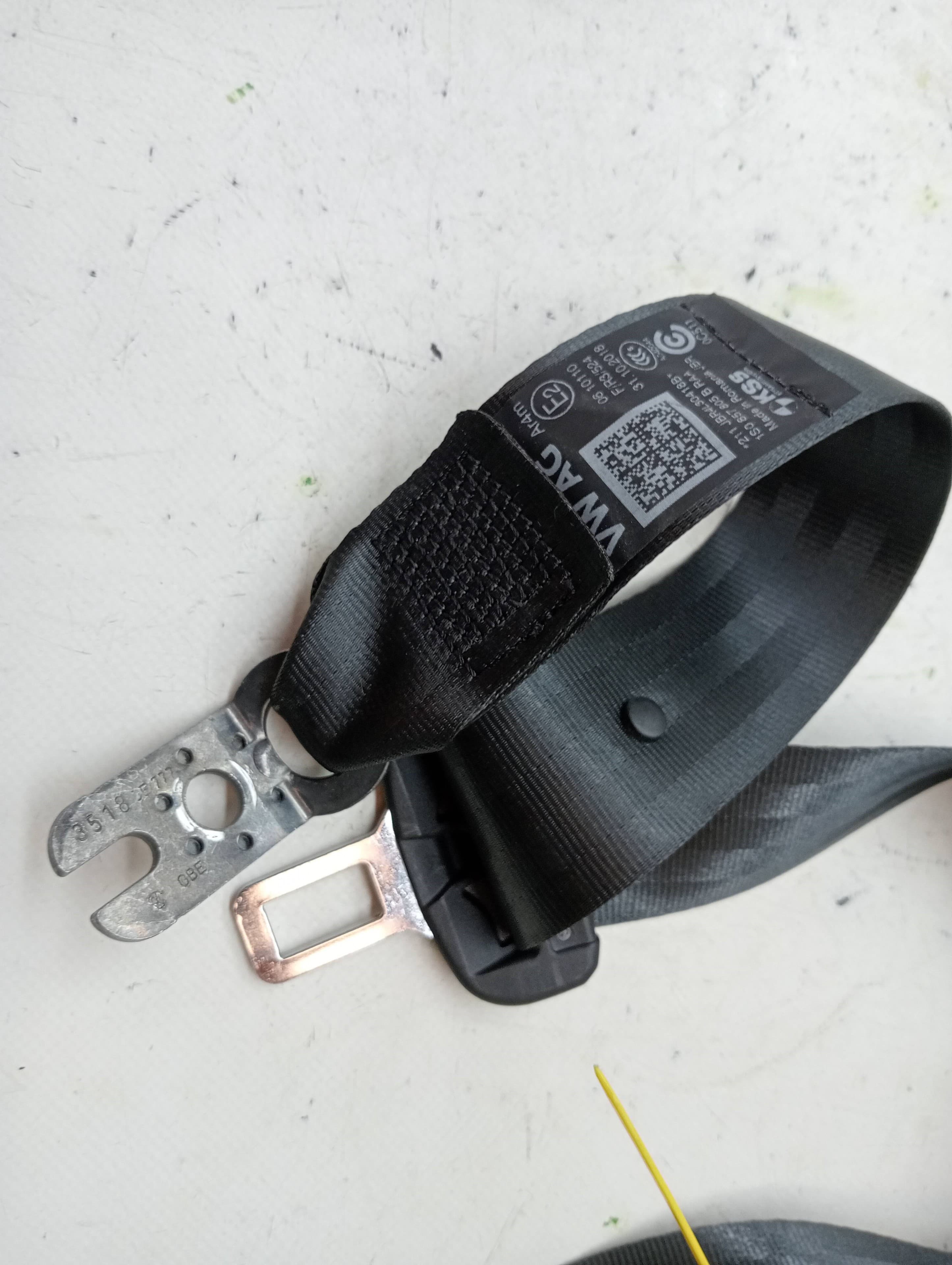 Cinturon seguridad trasero izquierdo SEAT MII (KF1) 2