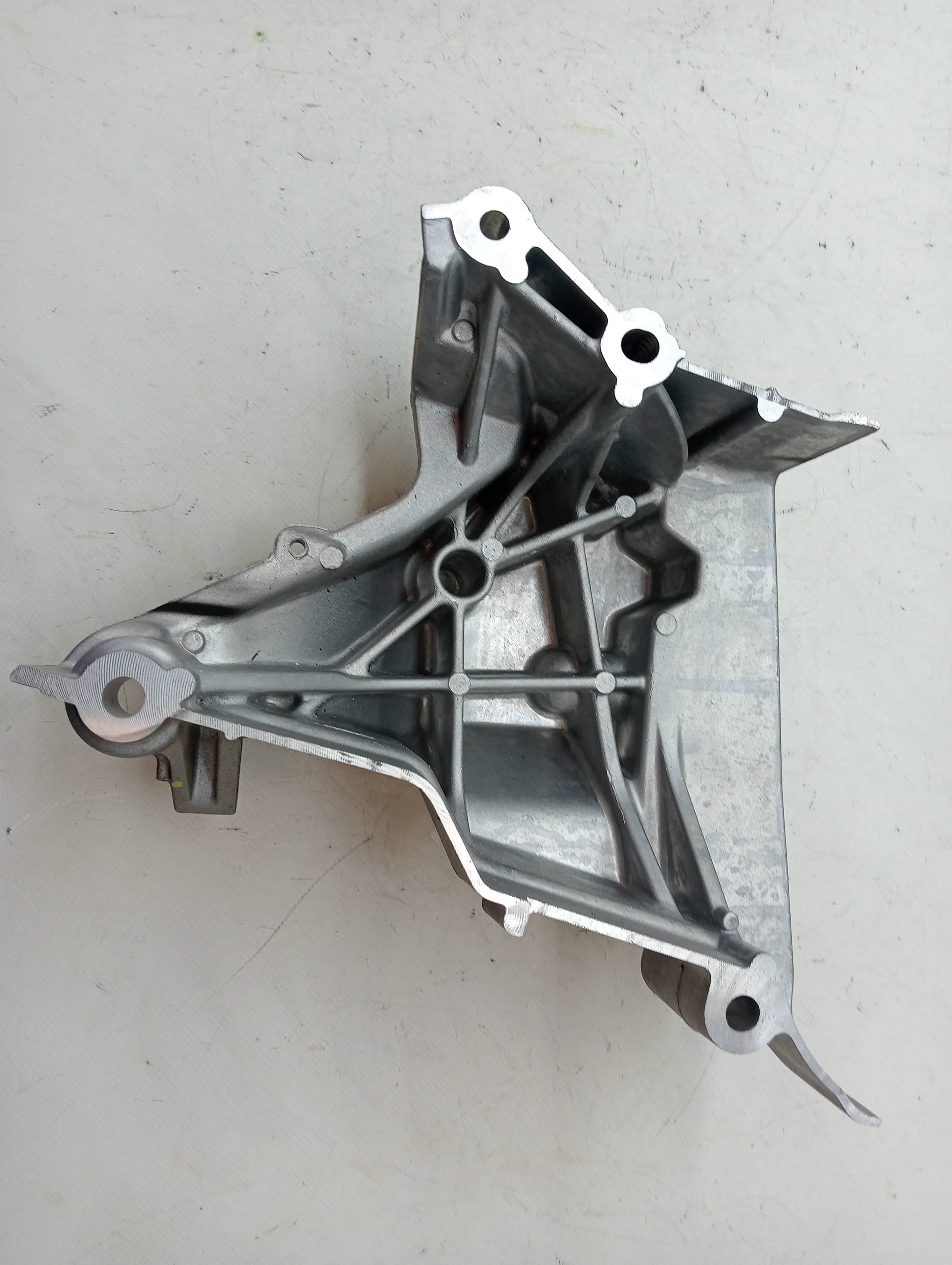Soporte motor SEAT MII (KF1) 3