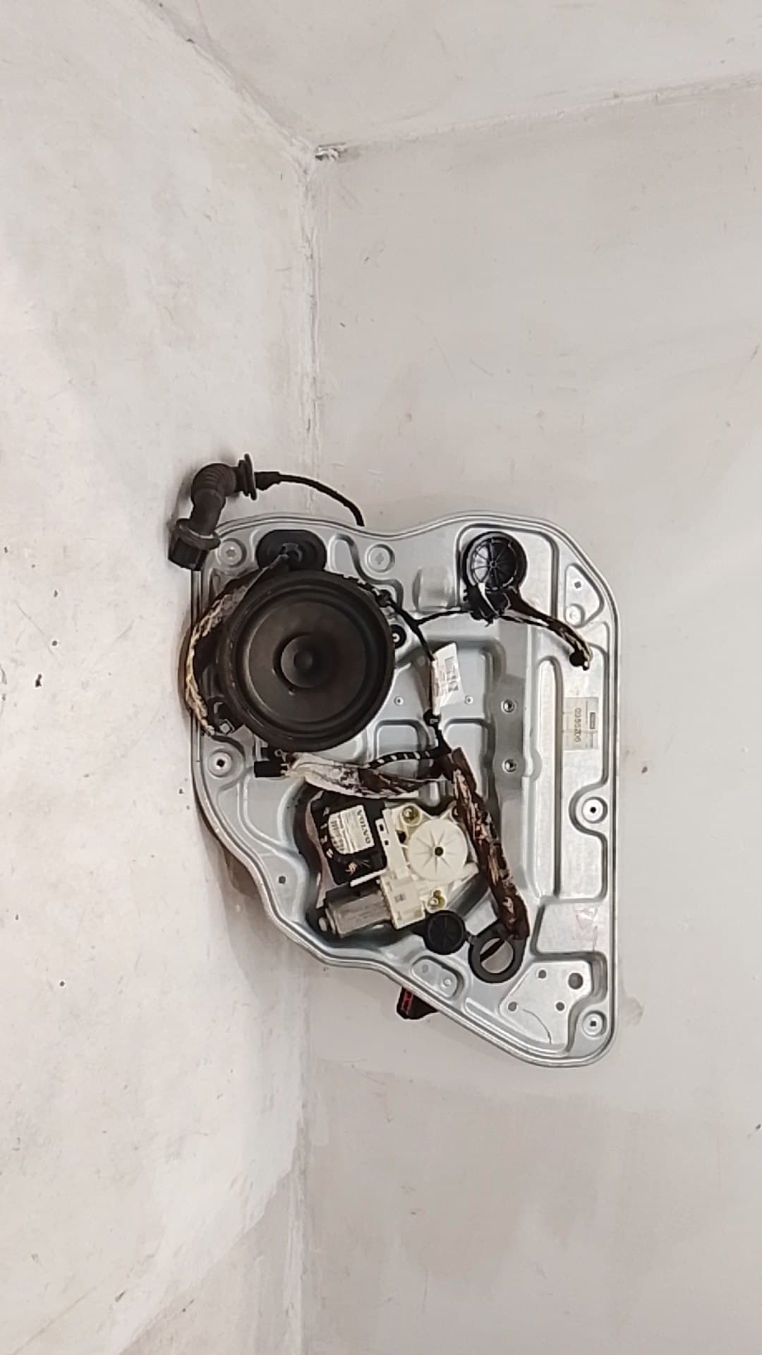 Elevalunas trasero derecho VOLVO V50 FAMILIAR 3