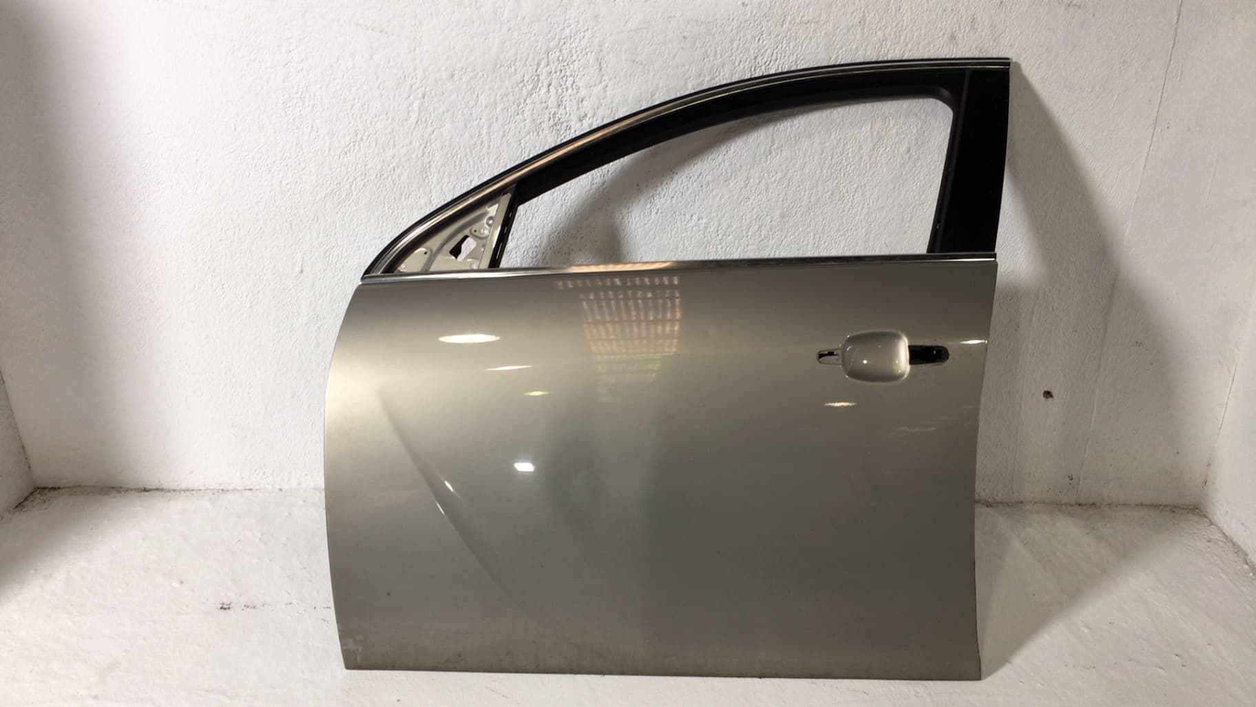 Puerta delantera izquierda OPEL INSIGNIA A SEDAN (G09)