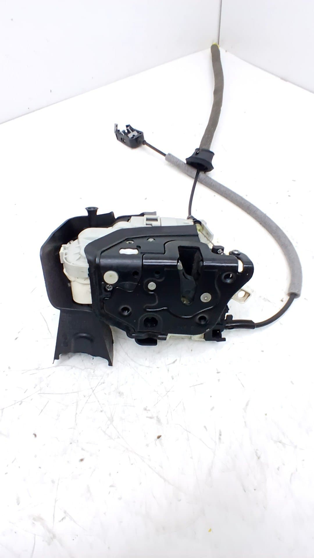 Cerradura puerta delantera izquierda AUDI A3 (8V) 3