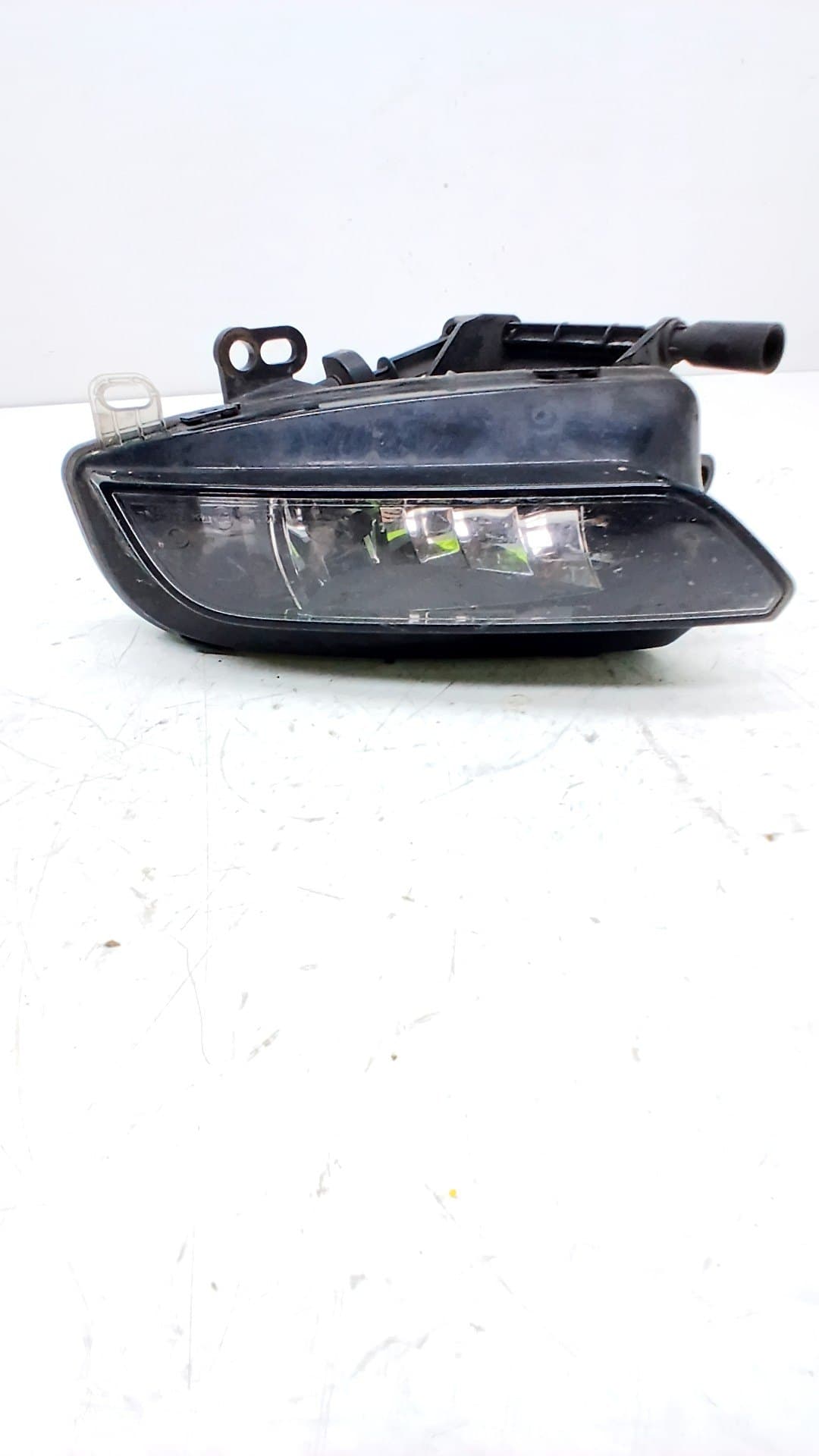 Faro antiniebla izquierdo AUDI A3 (8V) 4