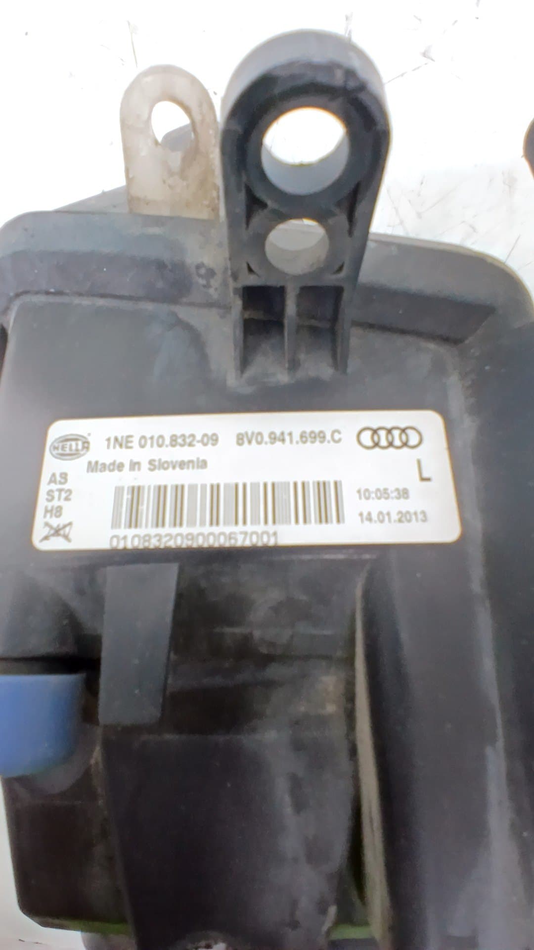 Faro antiniebla izquierdo AUDI A3 (8V)
