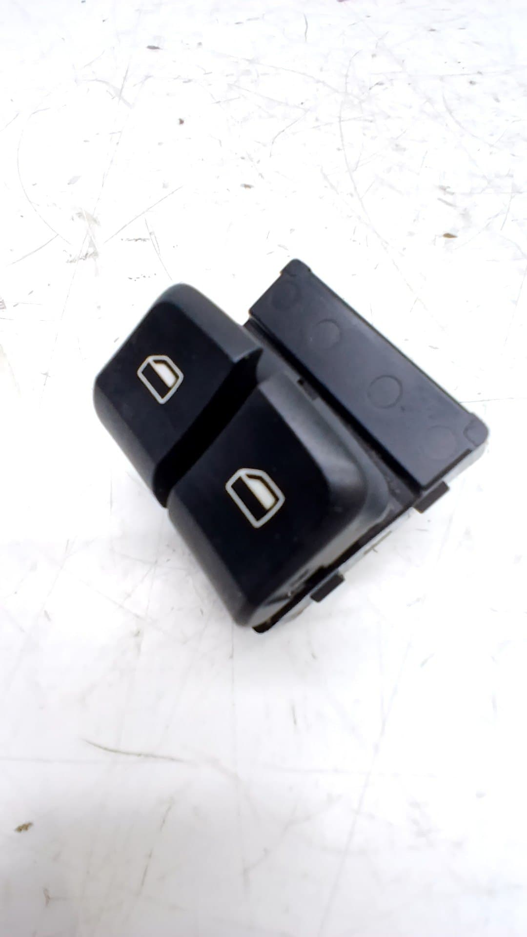 Mando elevalunas delantero izquierdo AUDI A3 (8V)