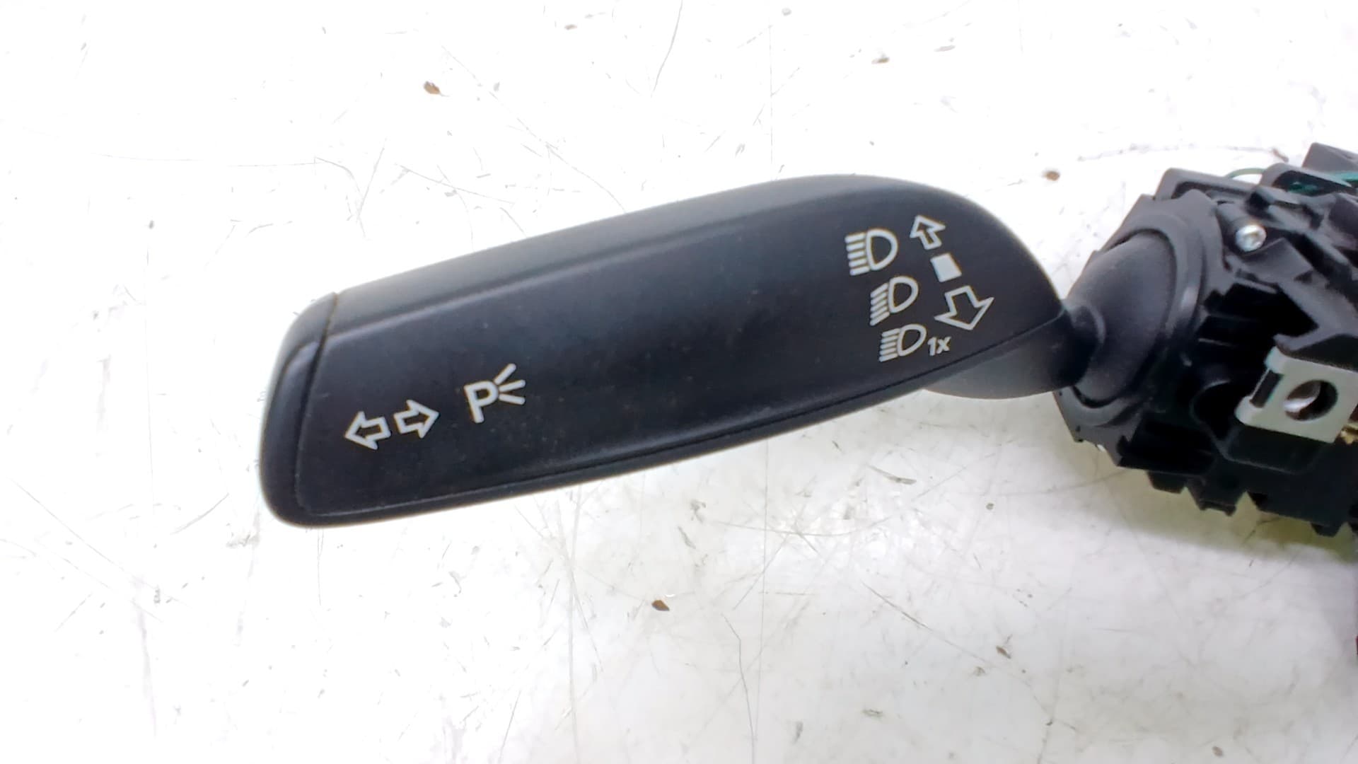 Mando intermitentes AUDI A3 (8V) 4