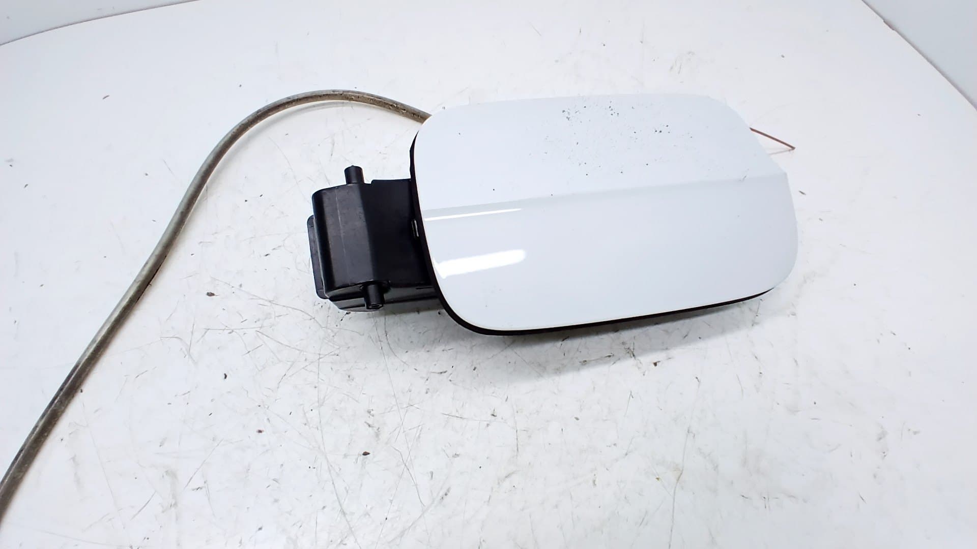 Tapa exterior combustible AUDI A3 (8V)