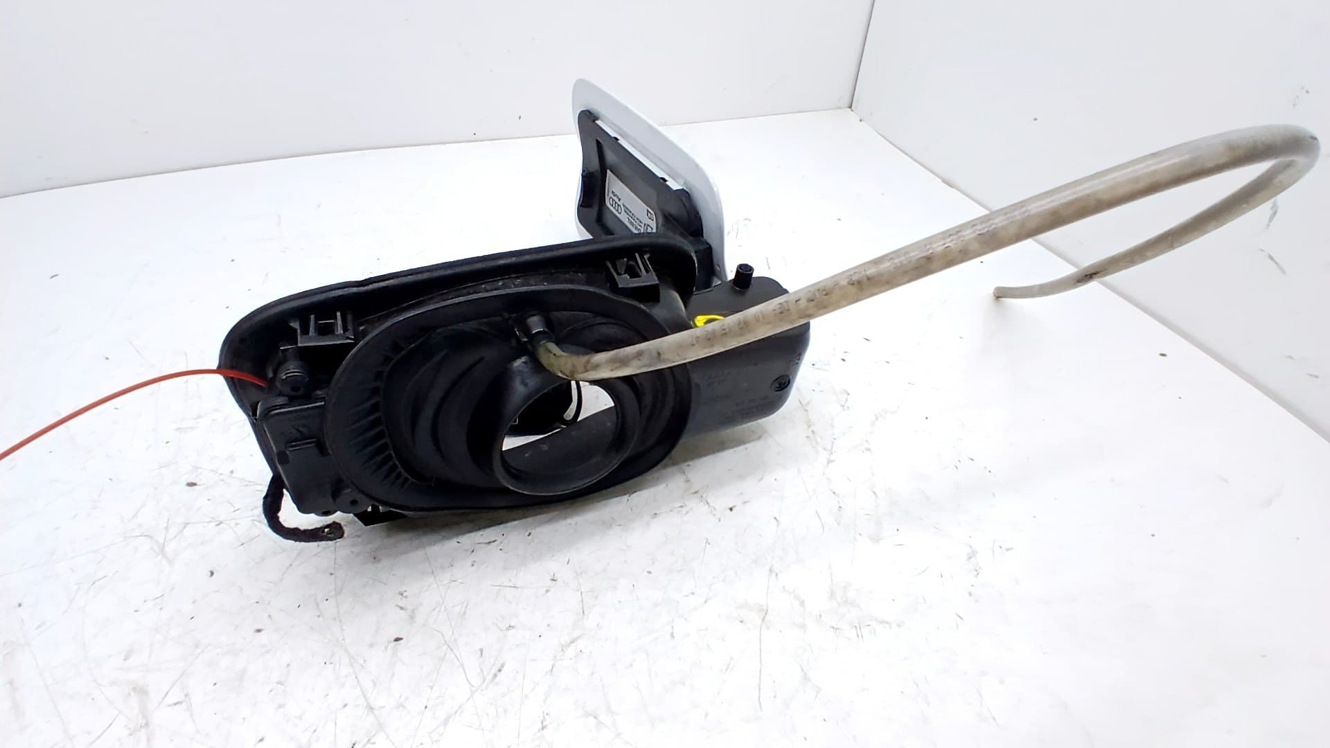 Tapa exterior combustible AUDI A3 (8V) 2