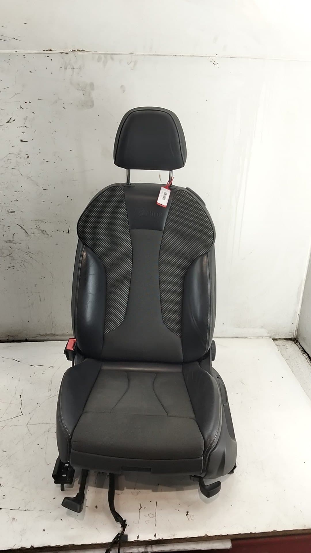 Asiento delantero izquierdo AUDI A3 (8V)
