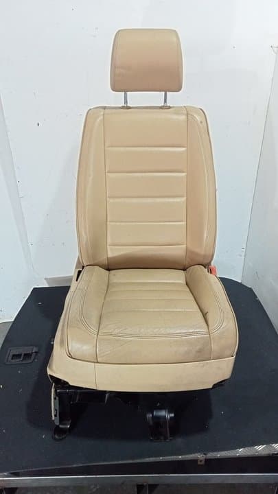 Asiento delantero derecho VOLKSWAGEN TOUAREG (7LA)
