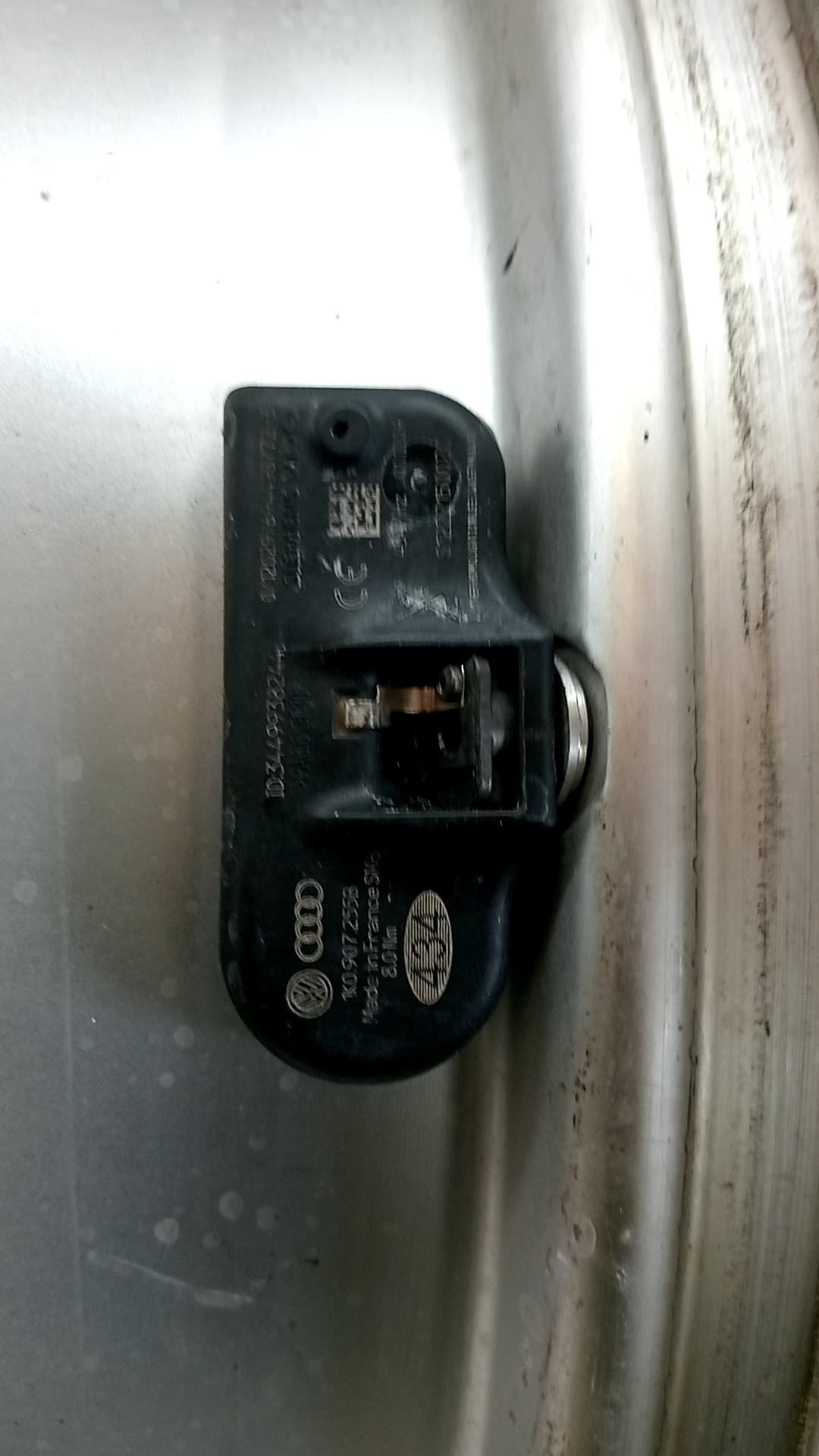 Llanta VOLKSWAGEN PASSAT CC (357) 5