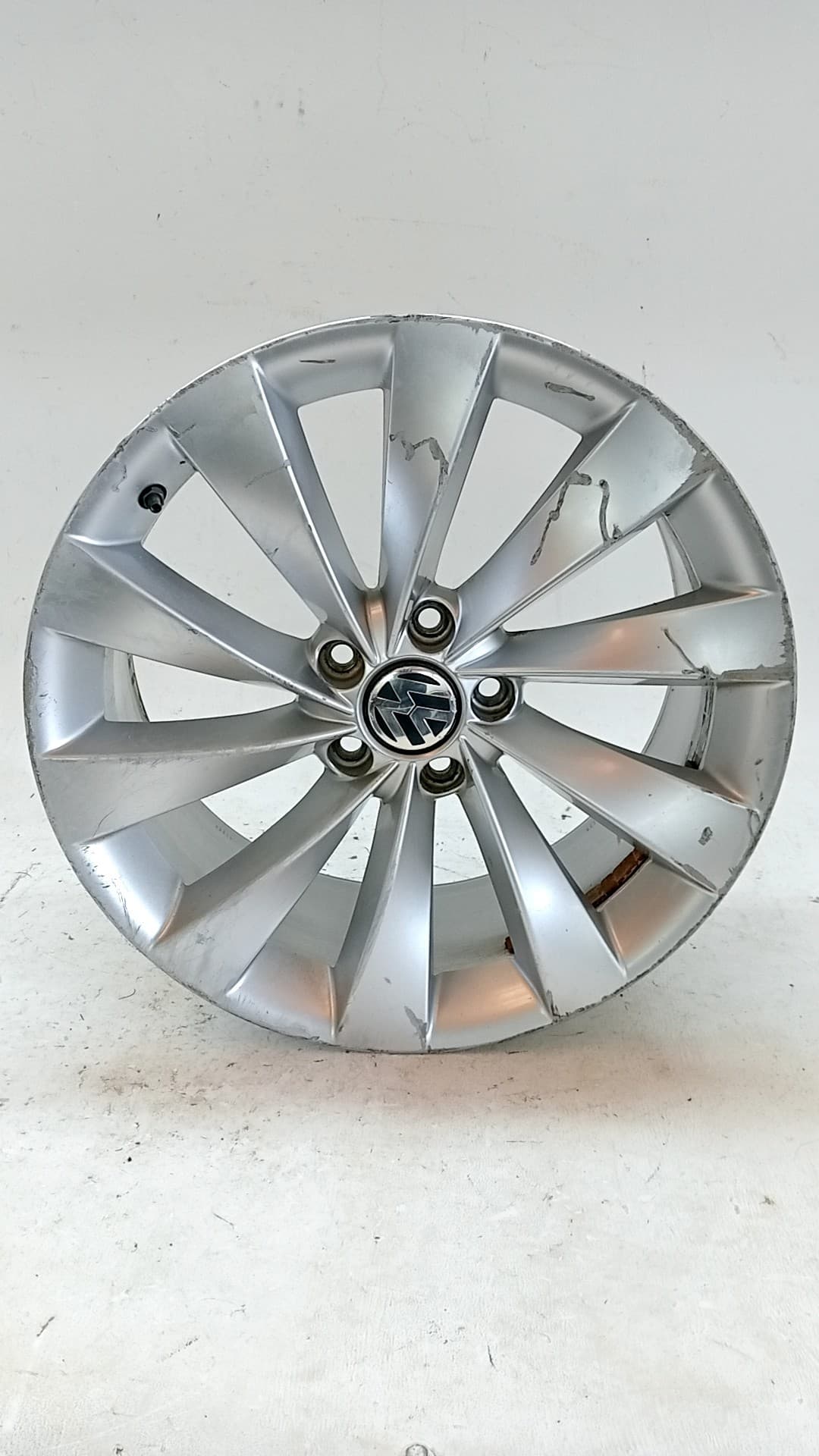 Llanta VOLKSWAGEN PASSAT CC (357)
