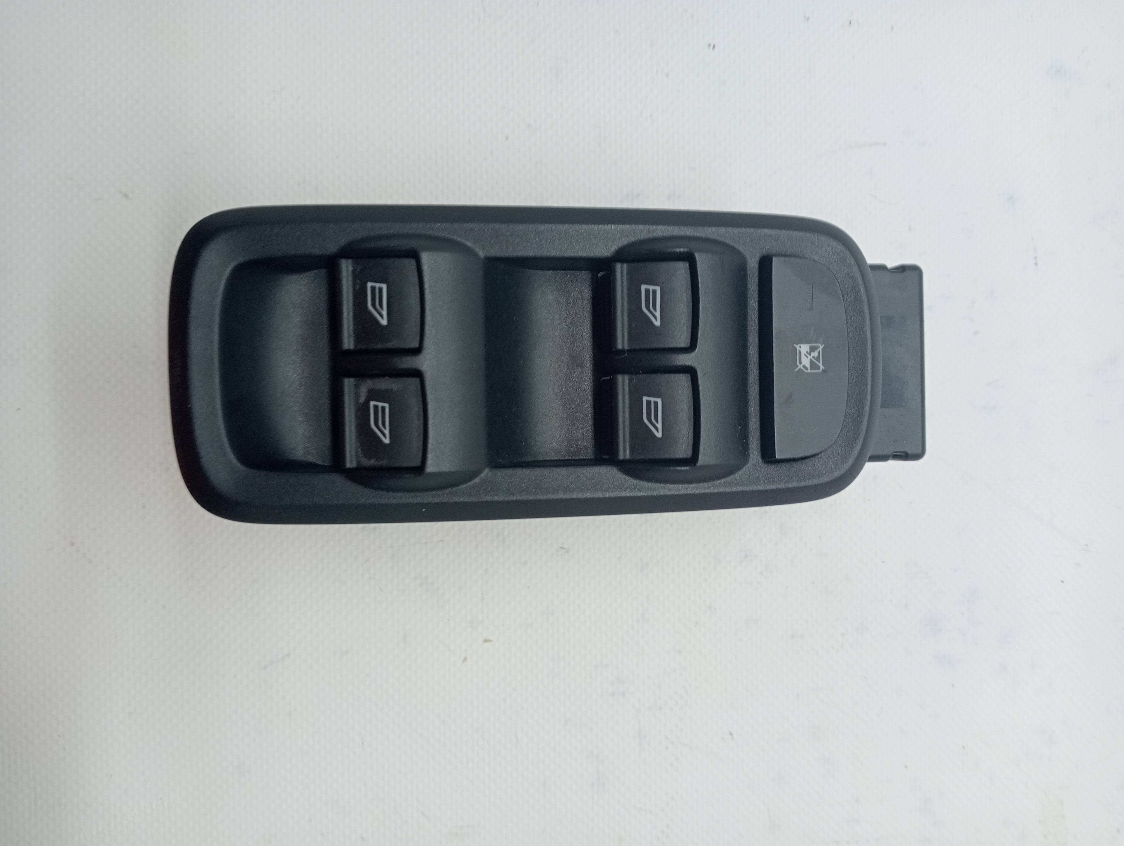 Mando elevalunas delantero izquierdo FORD KA (CCU)