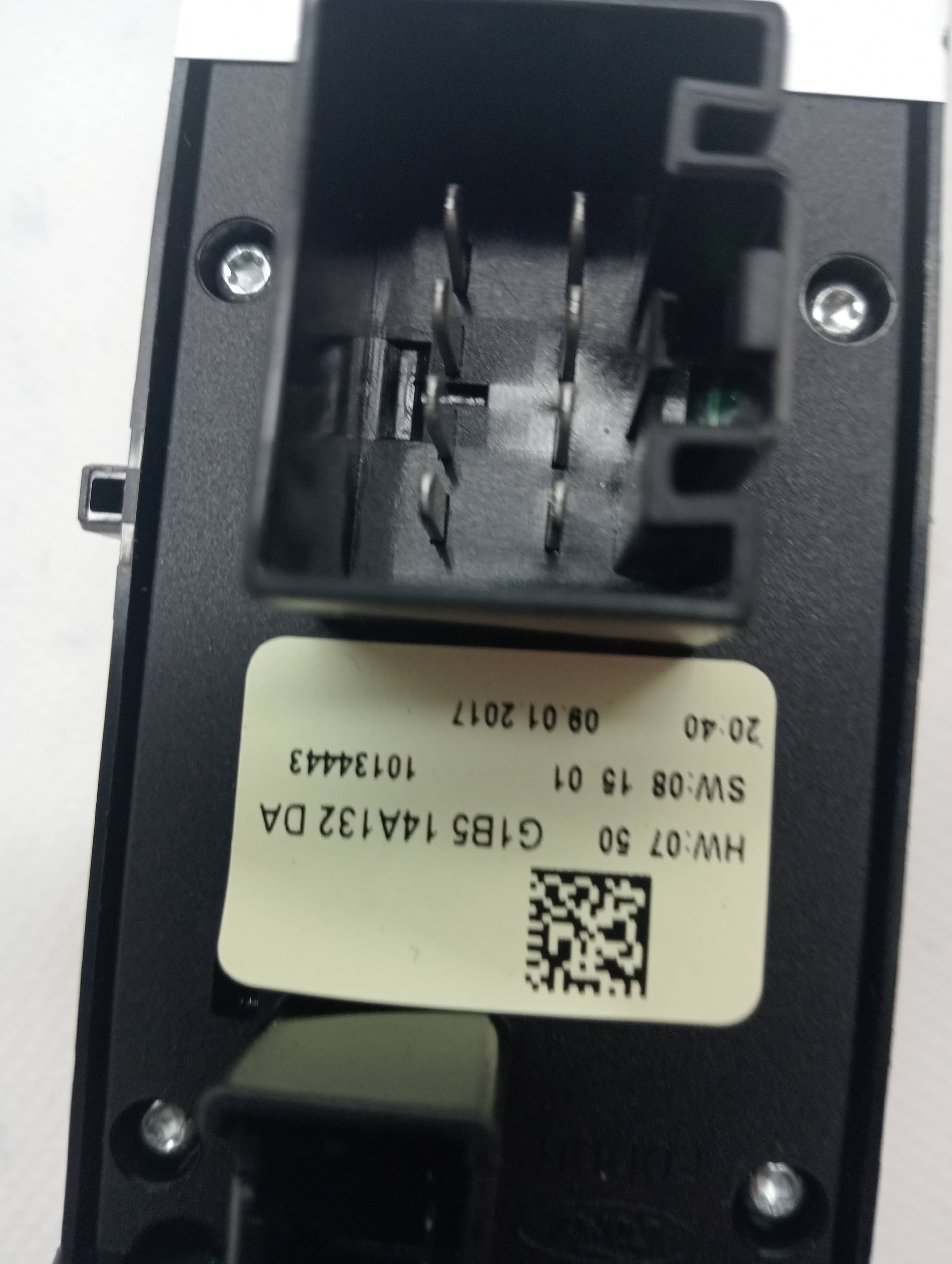 Mando elevalunas delantero izquierdo FORD KA (CCU) 2