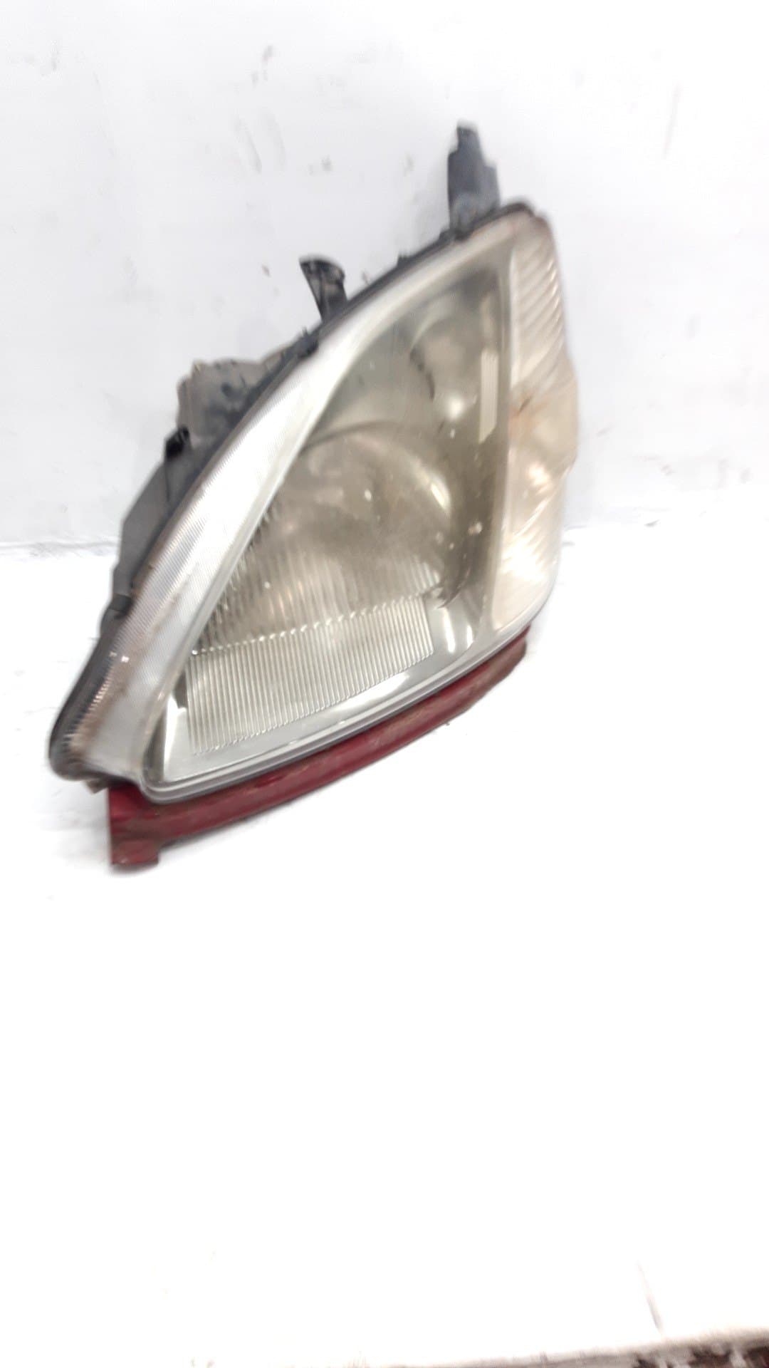 Faro izquierdo HONDA CIVIC VII HATCHBACK (EU, EP, EV)