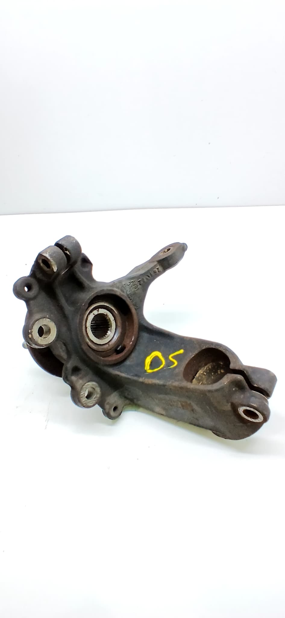 Mangueta delantera izquierda FORD FOCUS