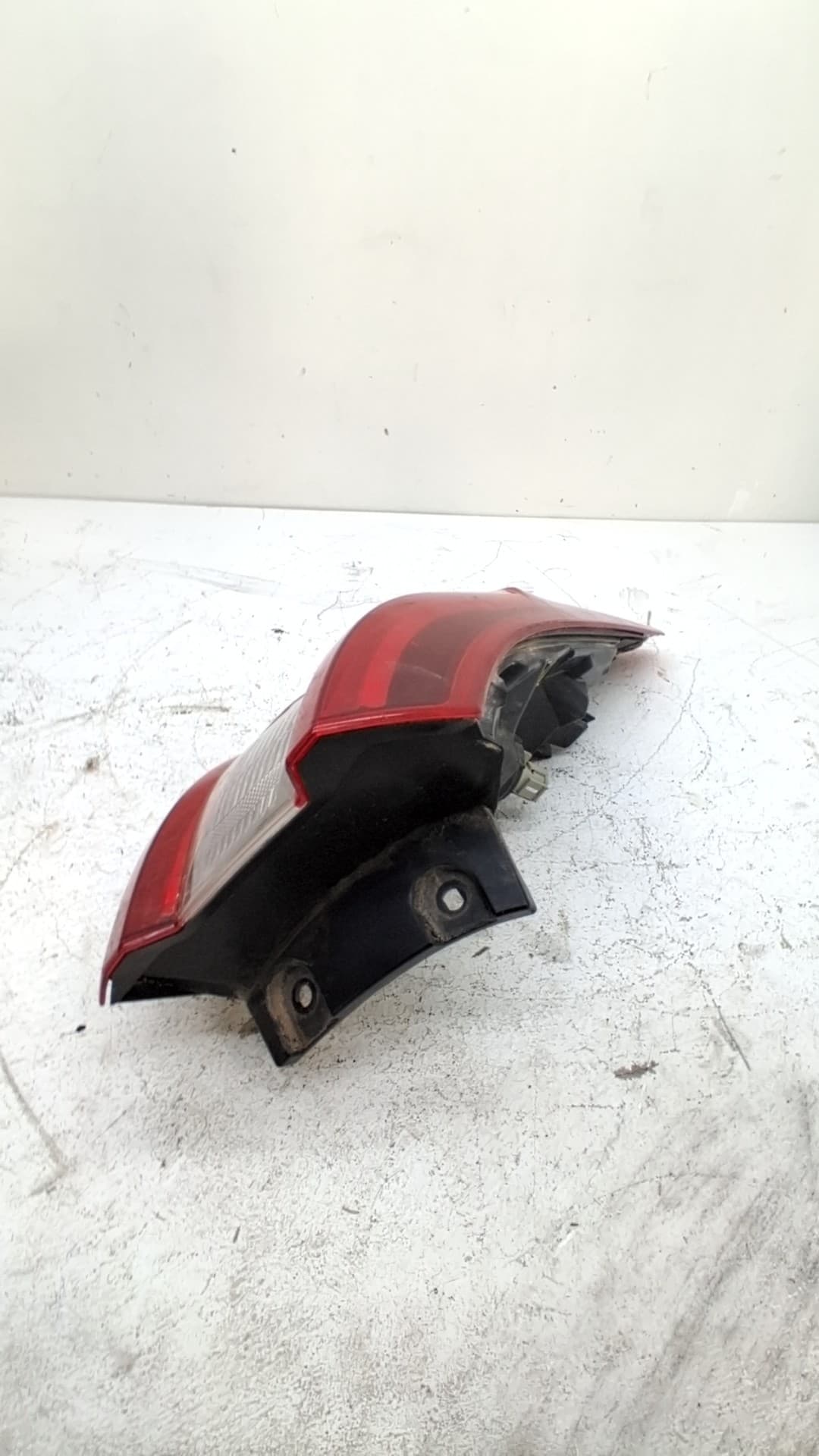 Piloto trasero izquierdo NISSAN QASHQAI (J11) 2