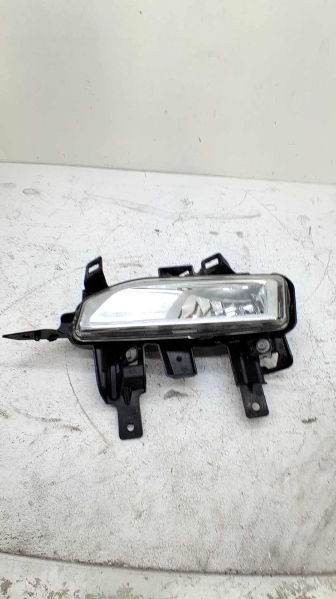 Faro antiniebla derecho NISSAN QASHQAI (J11)