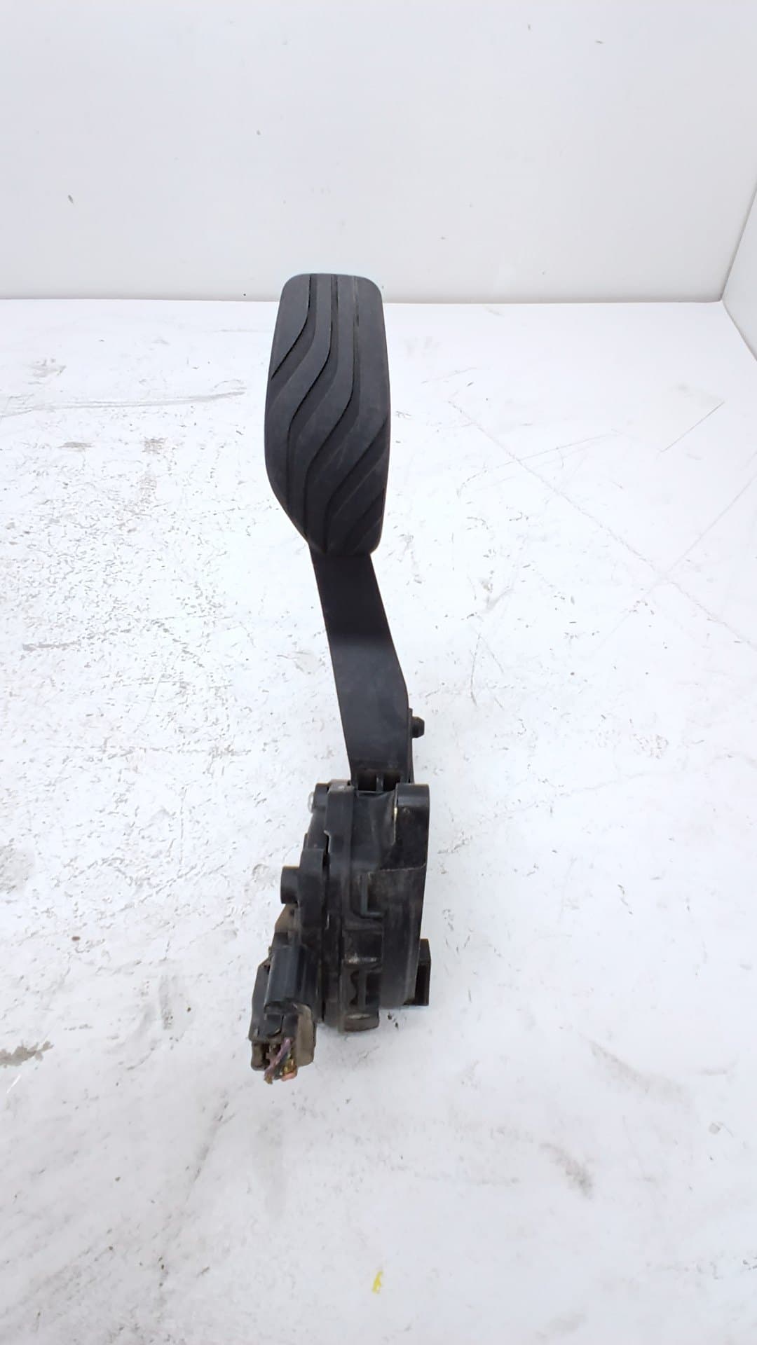 Pedal acelerador NISSAN QASHQAI (J11)