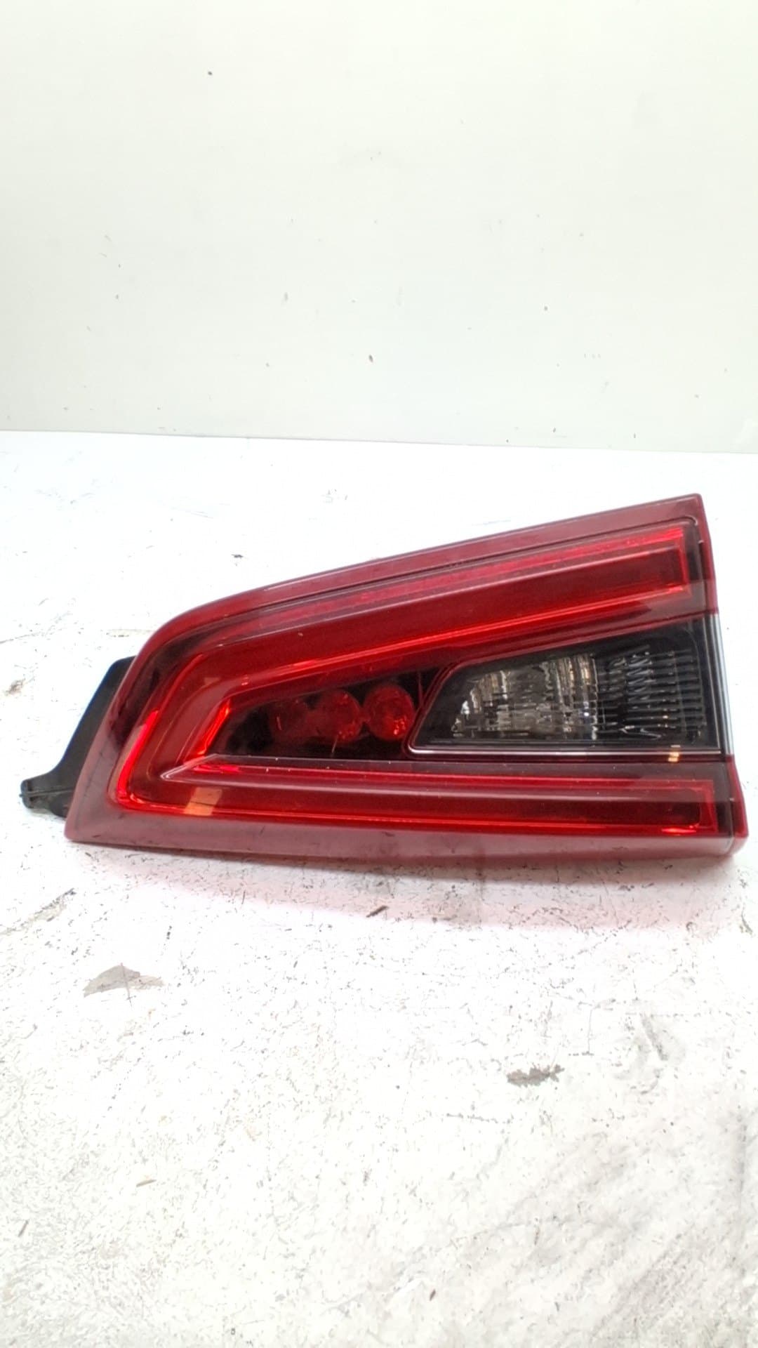 Piloto trasero izquierdo NISSAN QASHQAI (J11)