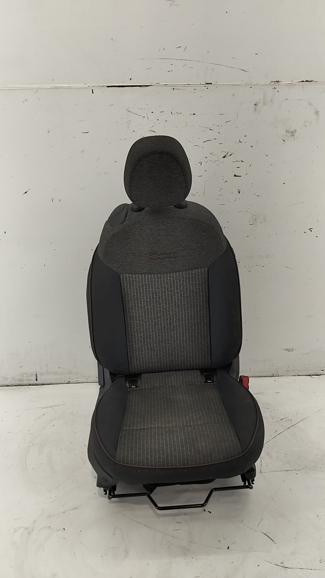 Asiento delantero derecho FIAT 500E
