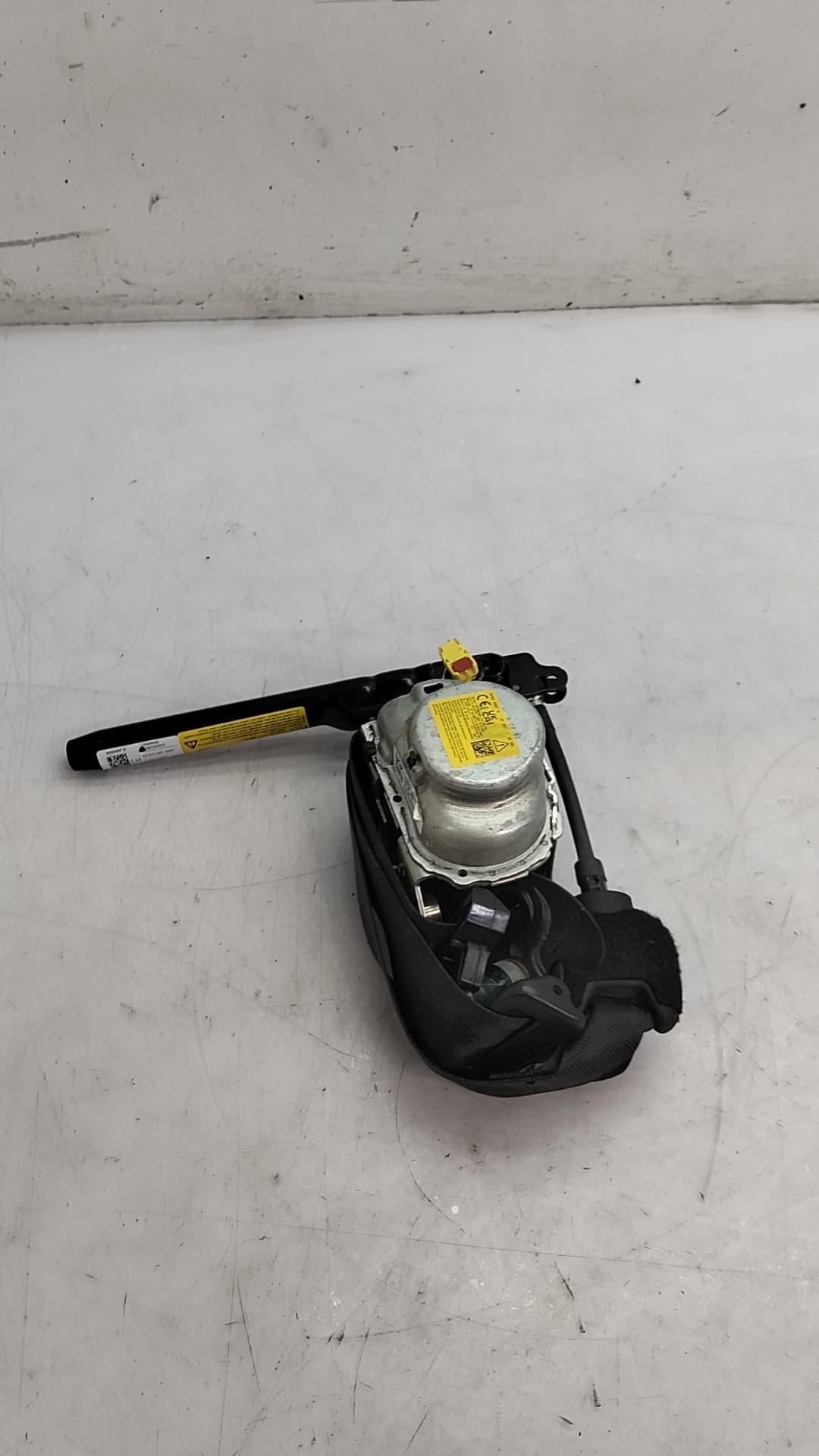 Cinturon seguridad delantero izquierdo FIAT 500E 4