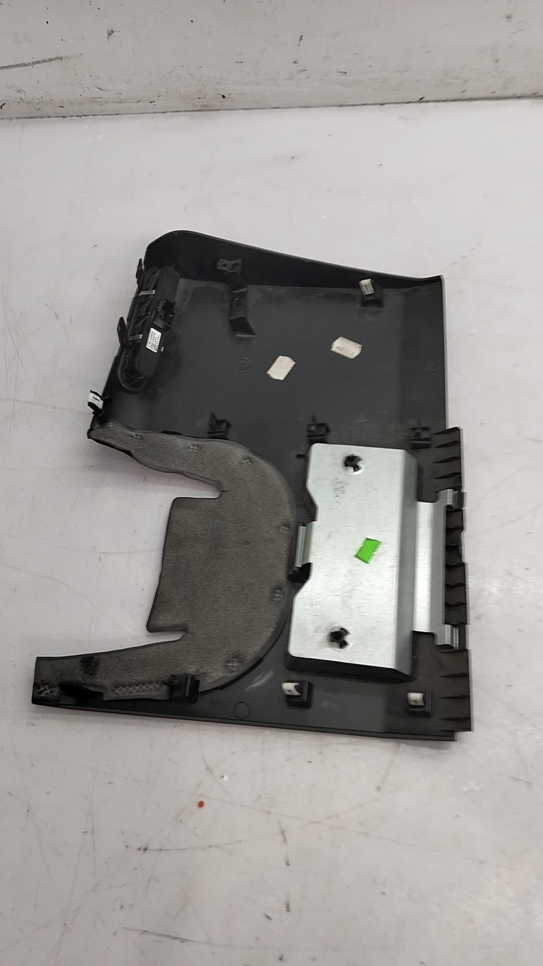 Recambio FIAT 500E ref. 735725714 2