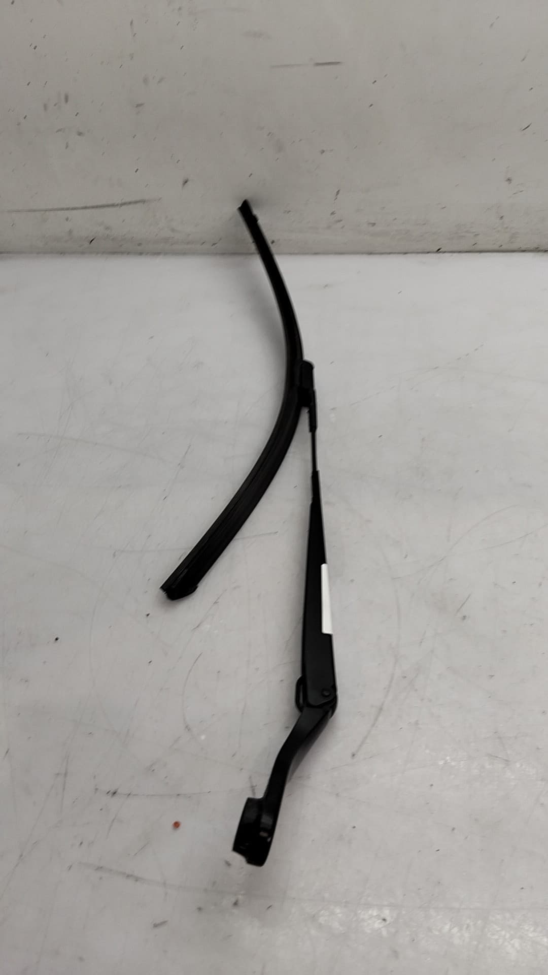 Brazo limpia delantero izquierdo FIAT 500E