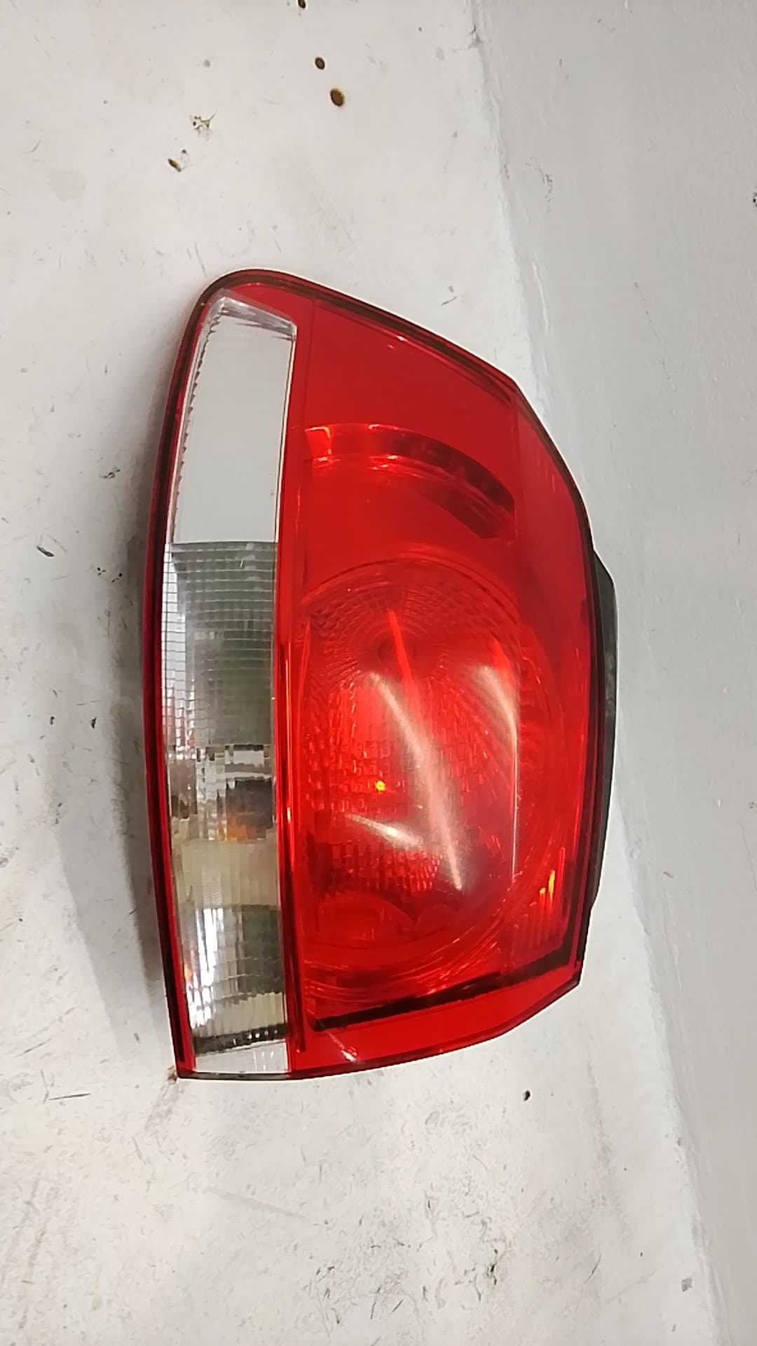 Piloto trasero izquierdo VOLKSWAGEN GOLF VI (5K1)