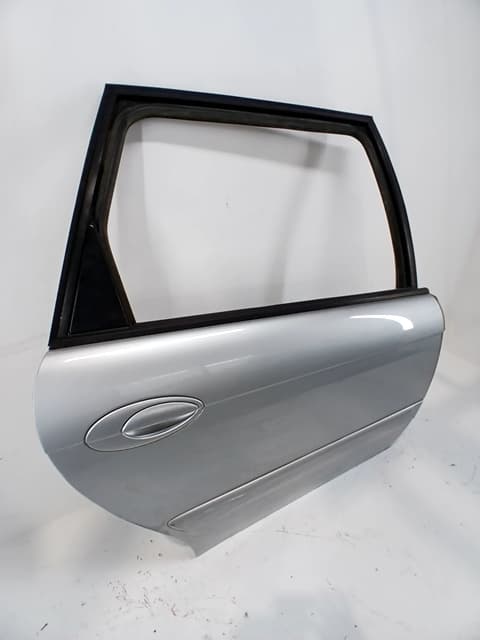 Puerta trasera derecha CITROEN C5 BERLINA 3