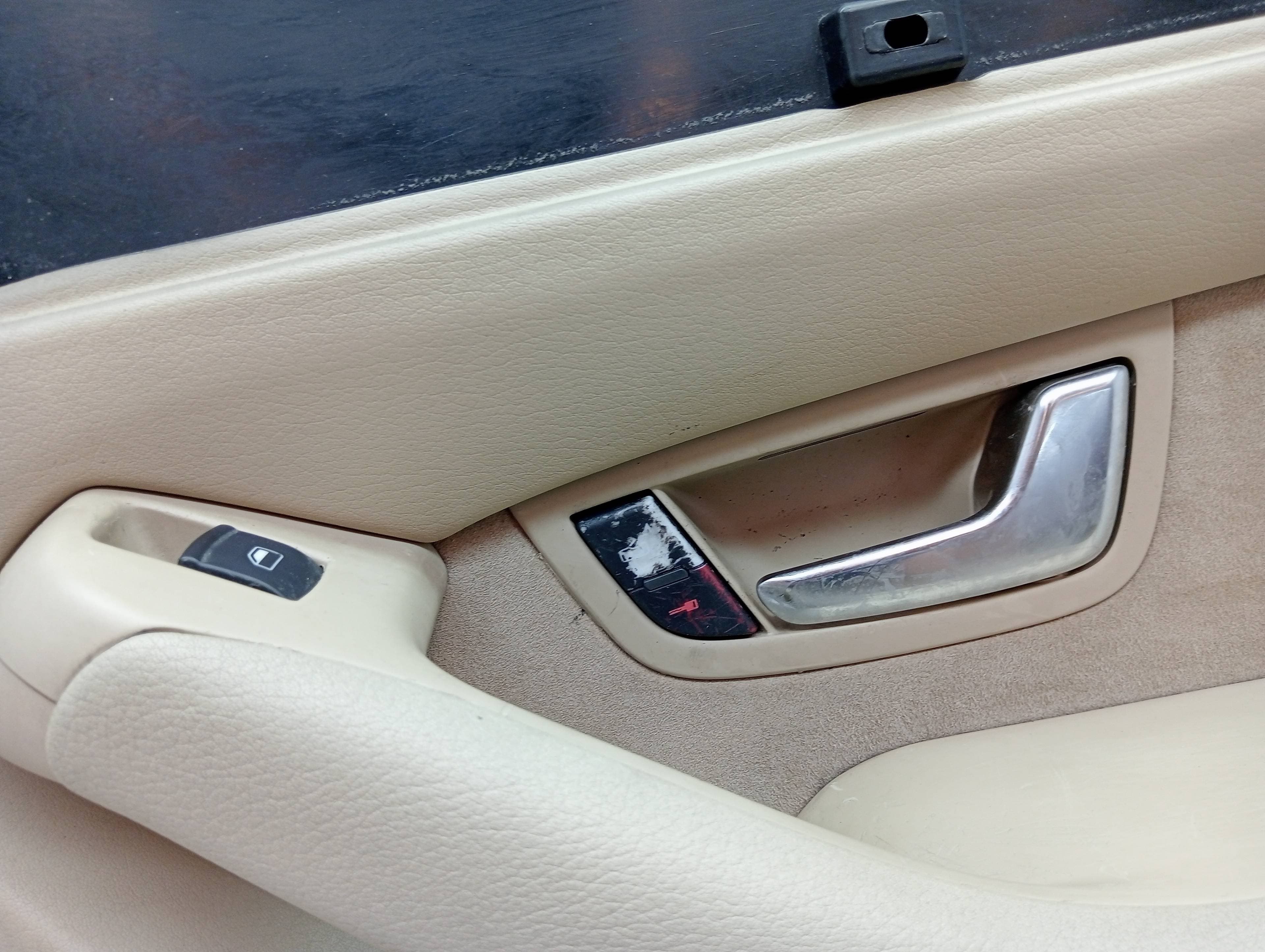 Guarnecido puerta delantera derecha AUDI A8 (4E2) 3