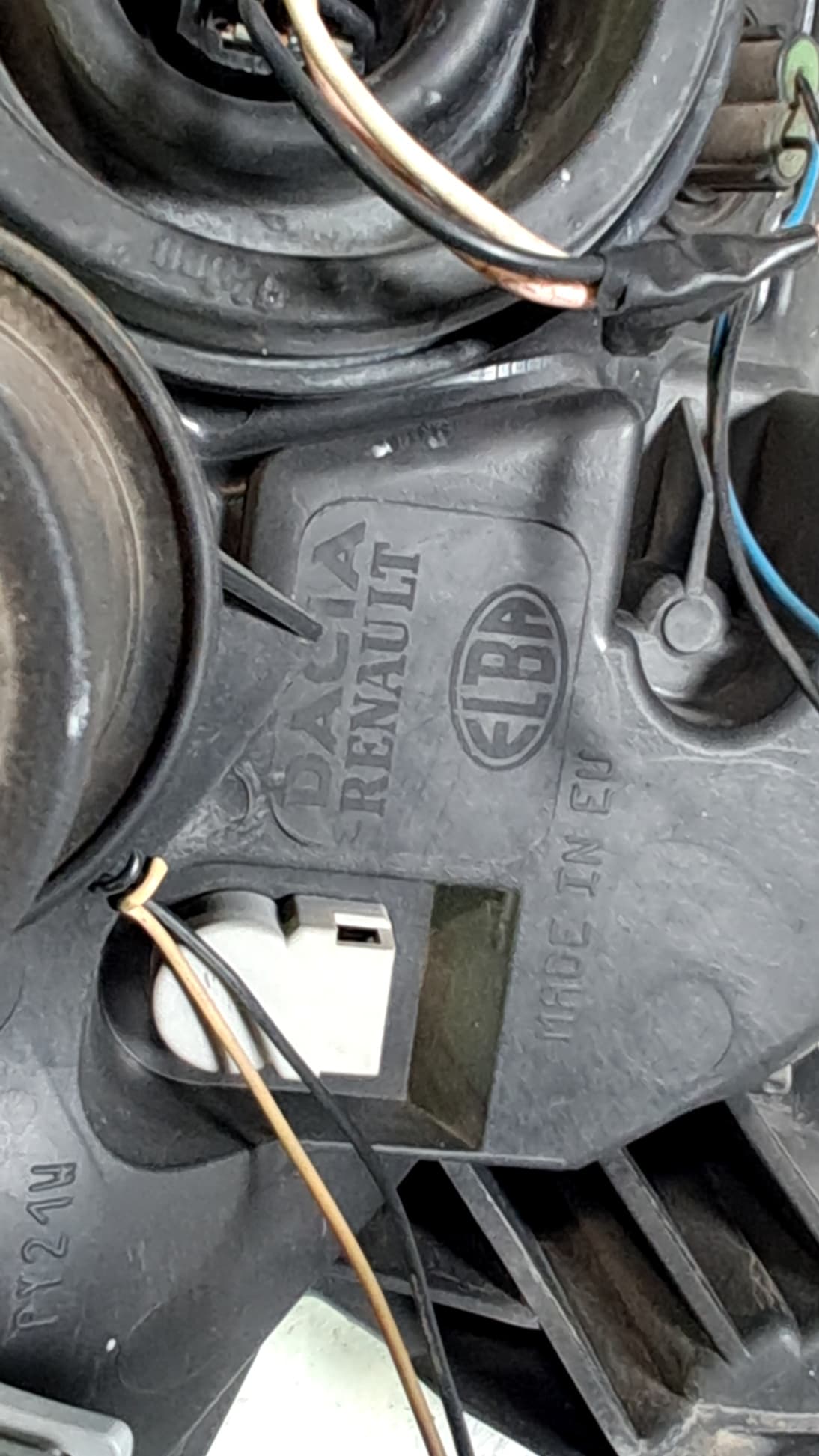 Recambio DACIA SANDERO ref. 8200733878 2