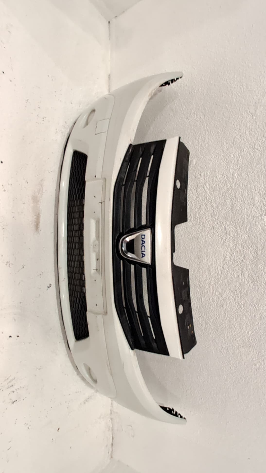 Paragolpes delantero DACIA SANDERO