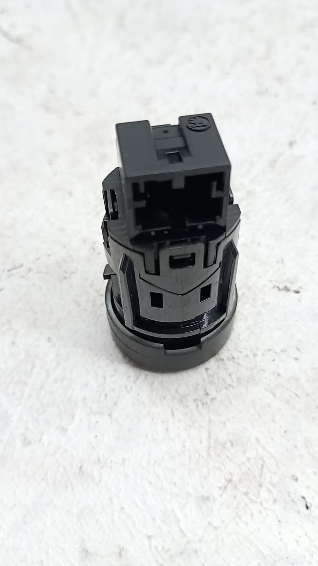 Interruptor star/stop SKODA KAMIQ (NW4) 2