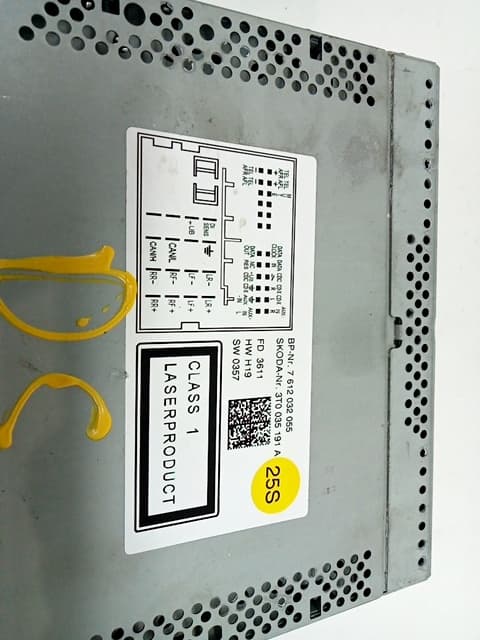 Pantalla multifuncion SKODA YETI 5