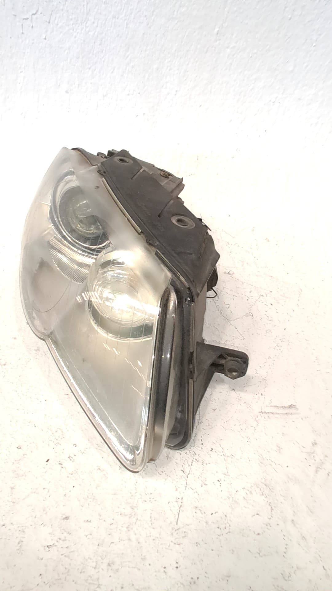 Faro derecho VOLKSWAGEN PASSAT B6 (3C2) 3