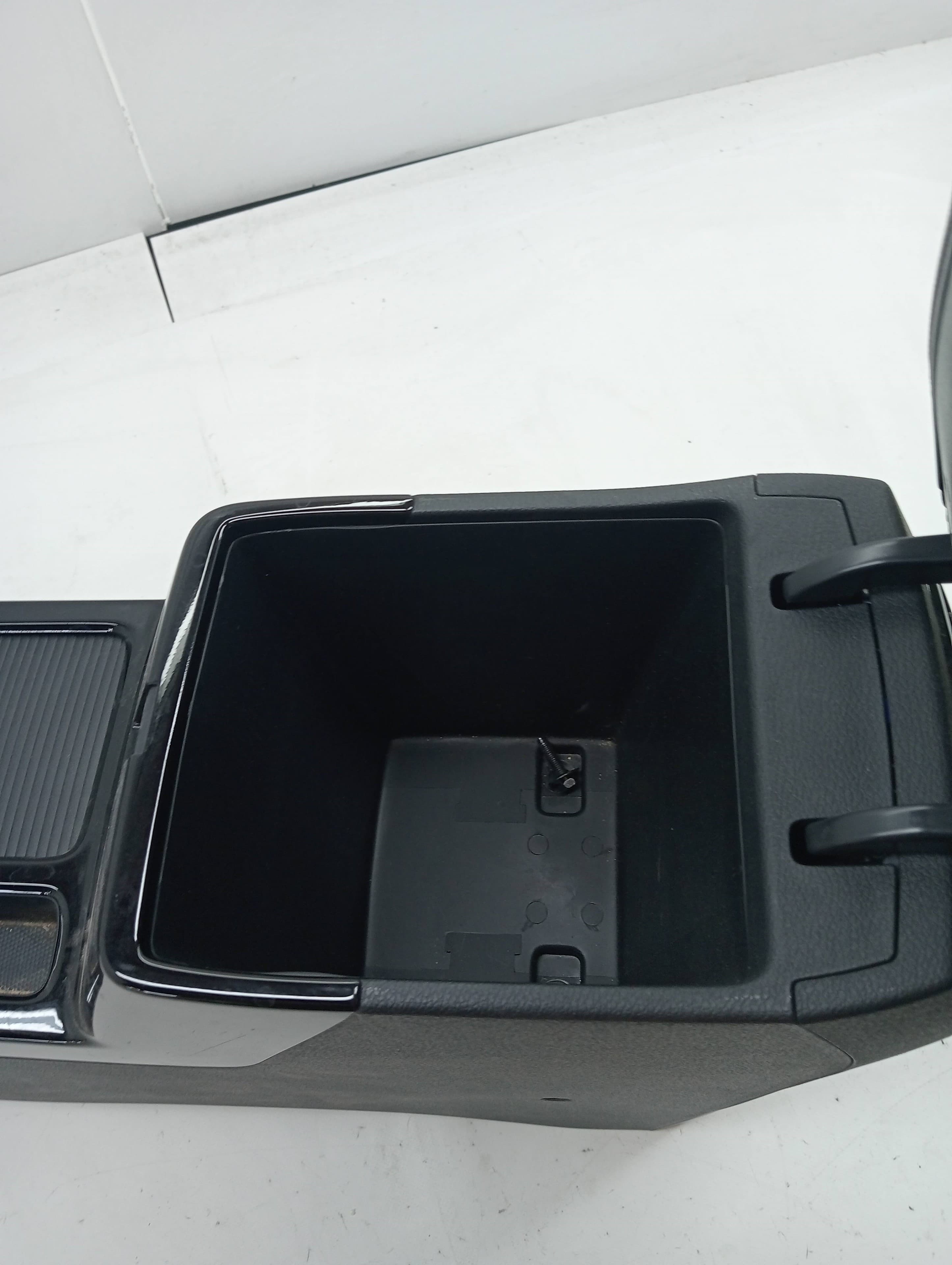 Consola central KIA XCEED 3