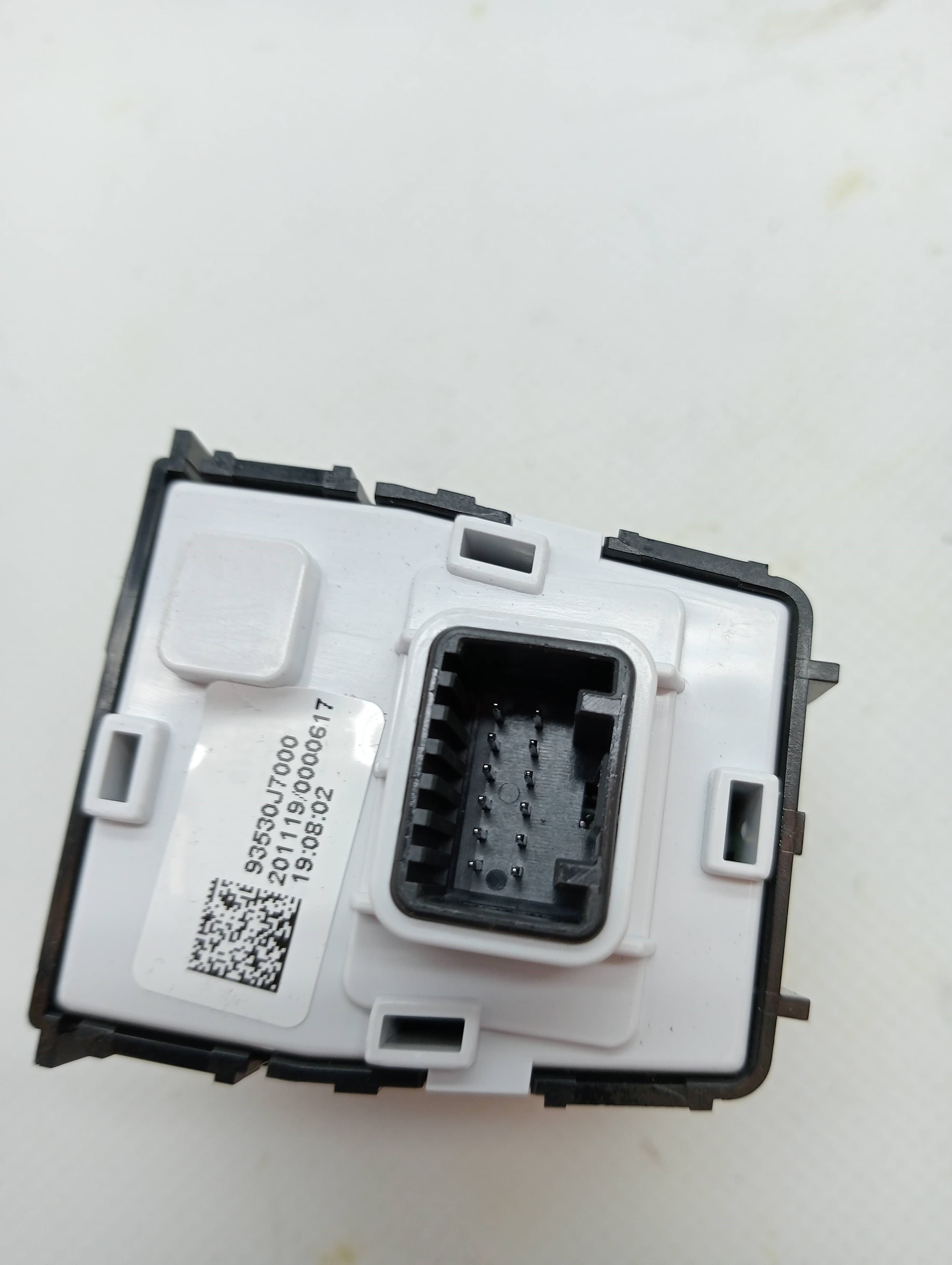 Mando retrovisor KIA XCEED 3