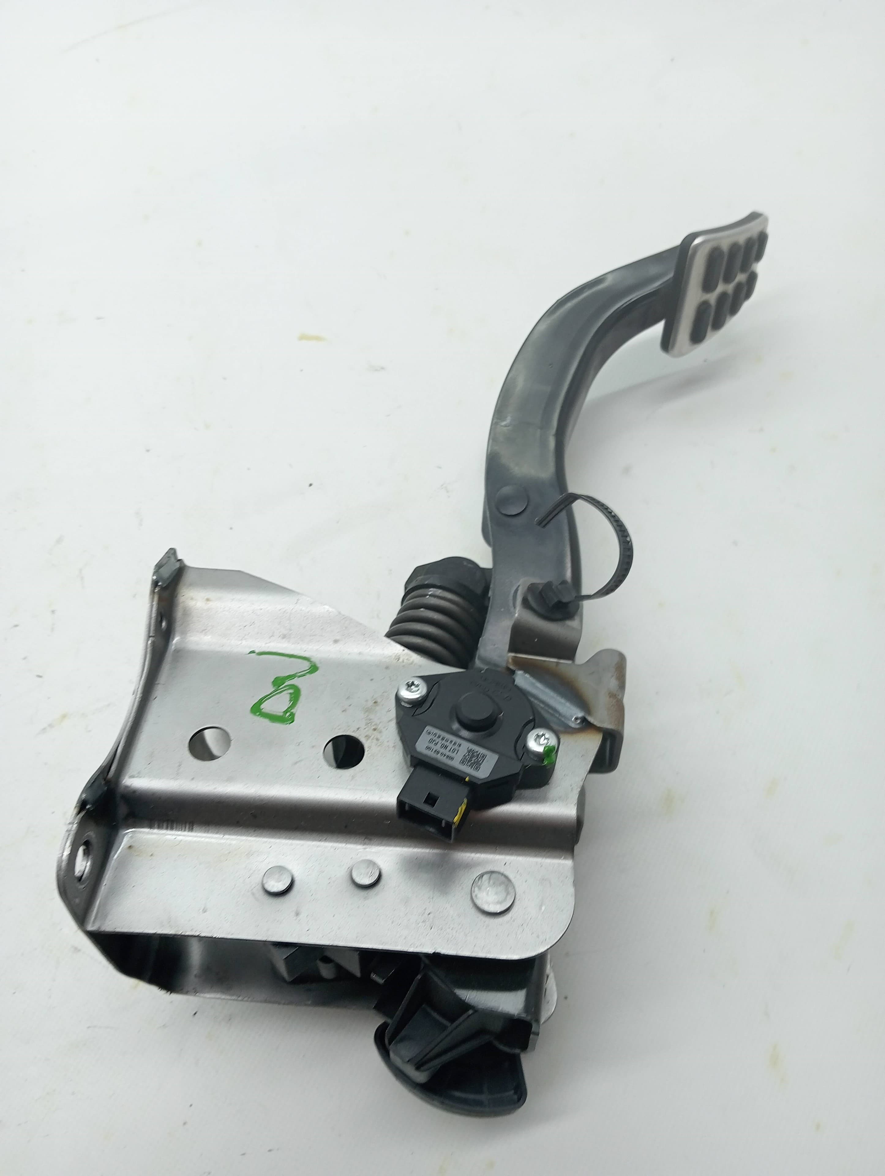 Pedal embrague KIA XCEED 2
