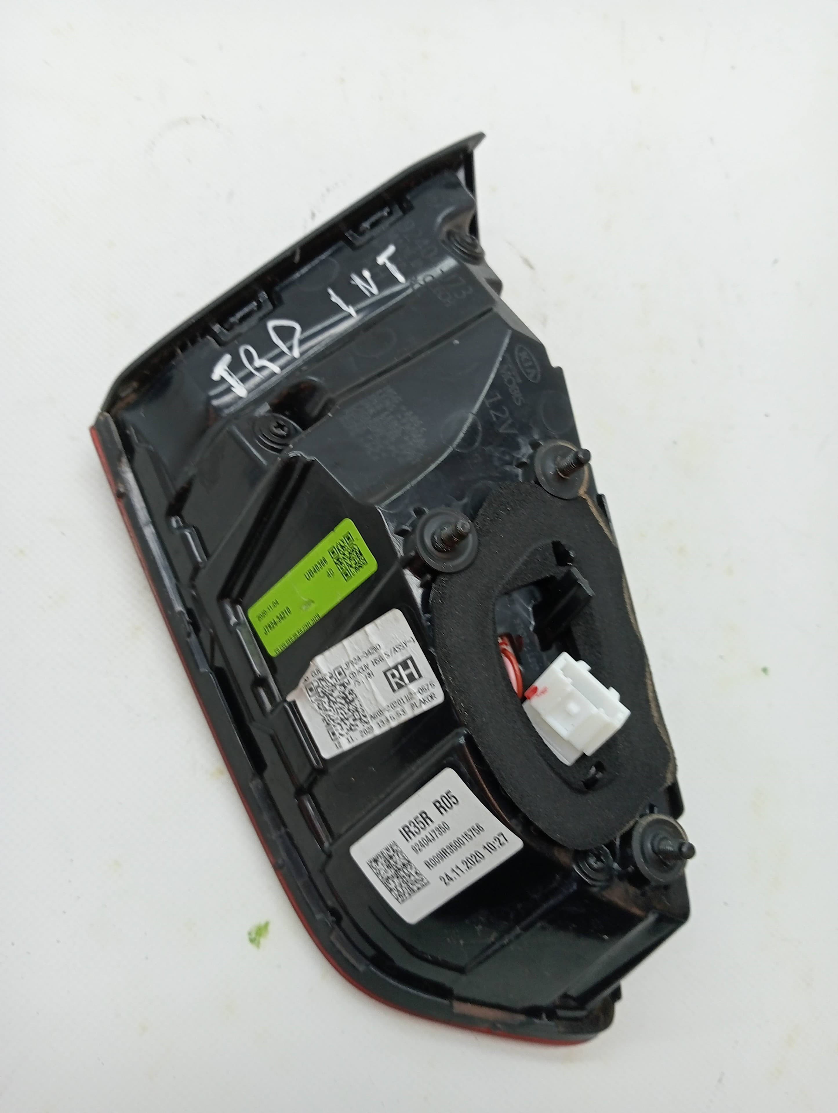 Piloto trasero derecho interior KIA XCEED 3