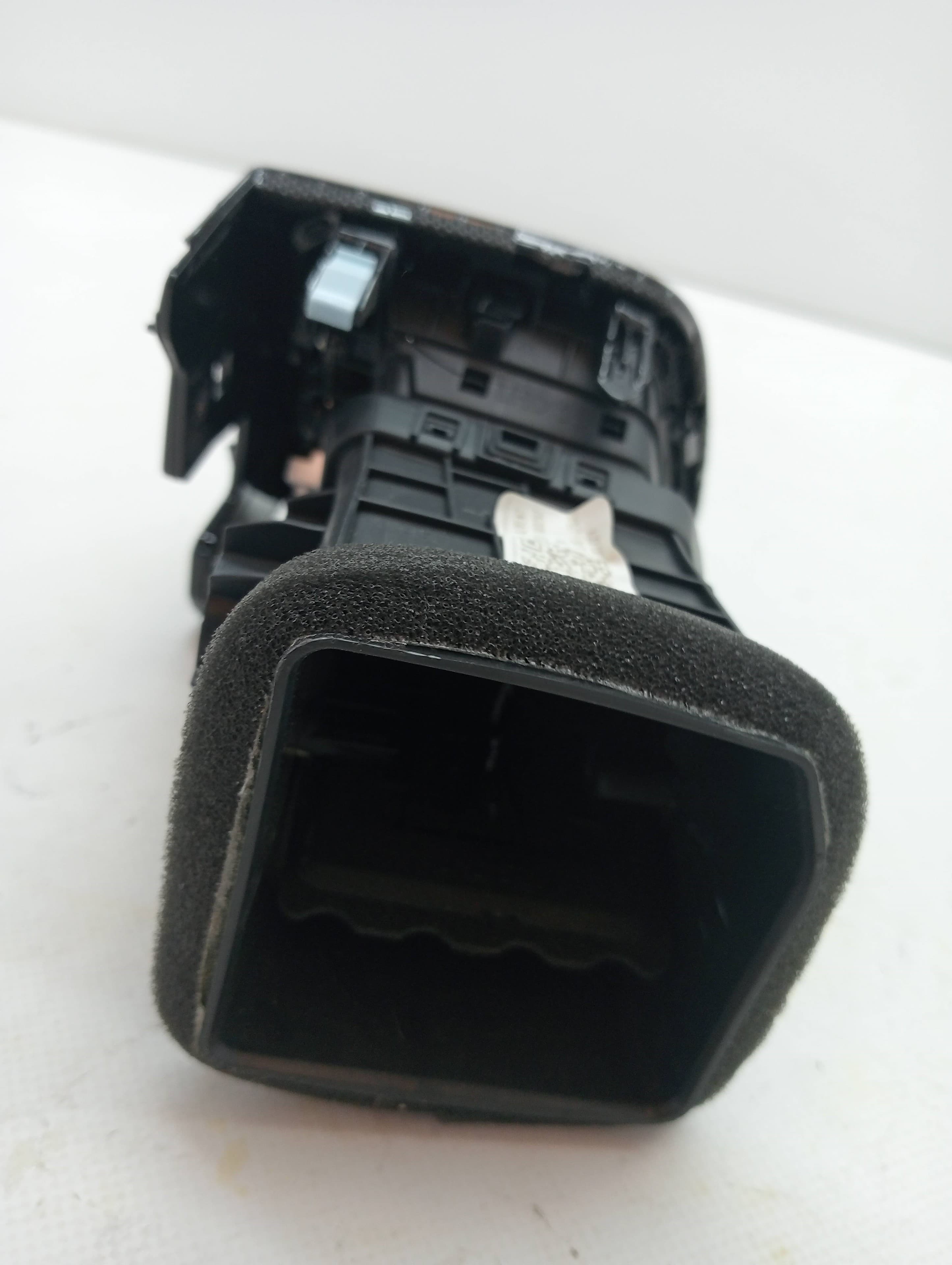 Recambio KIA XCEED ref. 97490J7AA0QB1 3