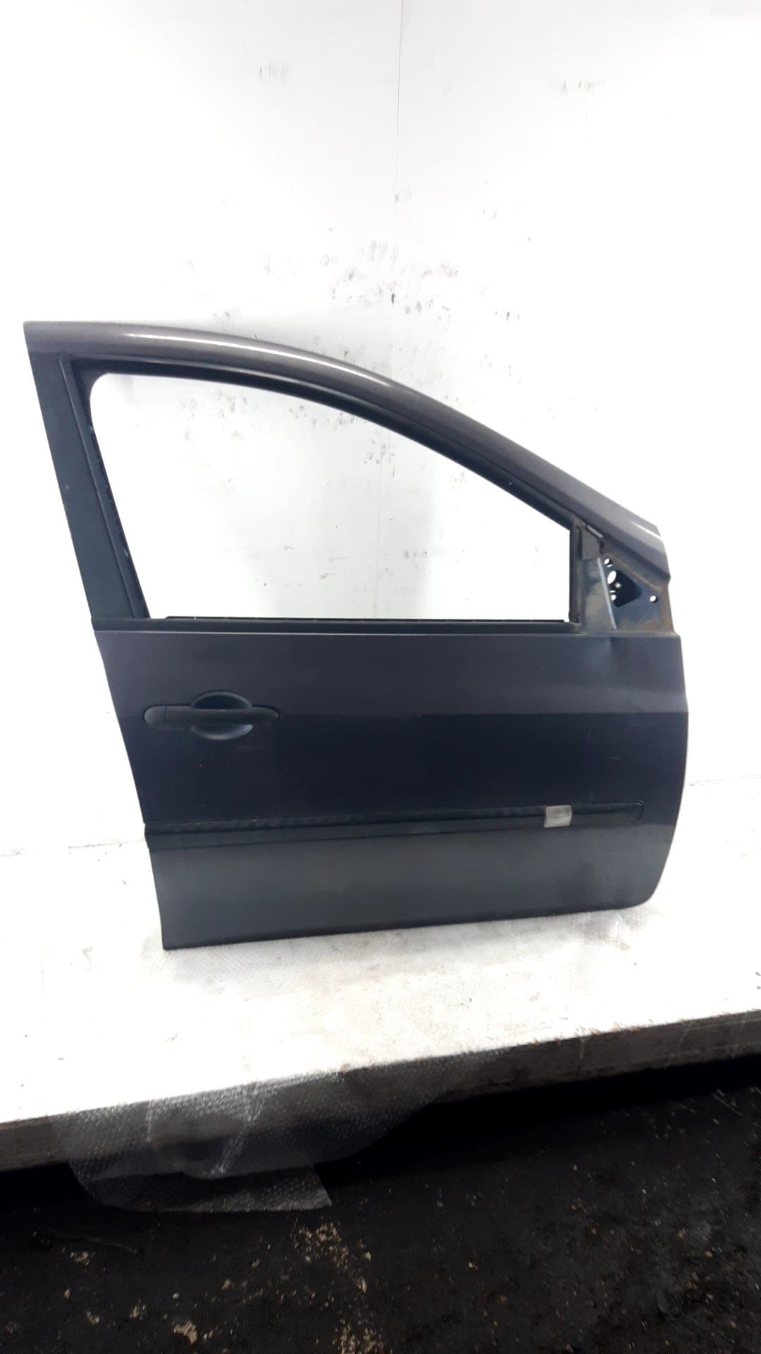 Puerta delantera derecha RENAULT CLIO III